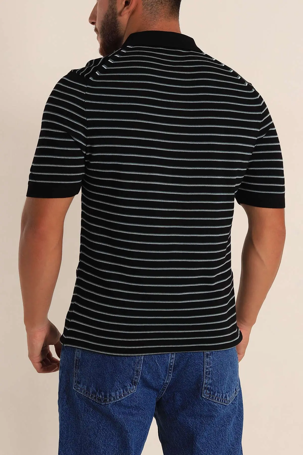 Siyah Regular Fit Çizgili Apaş Yaka Triko Tişört 254687