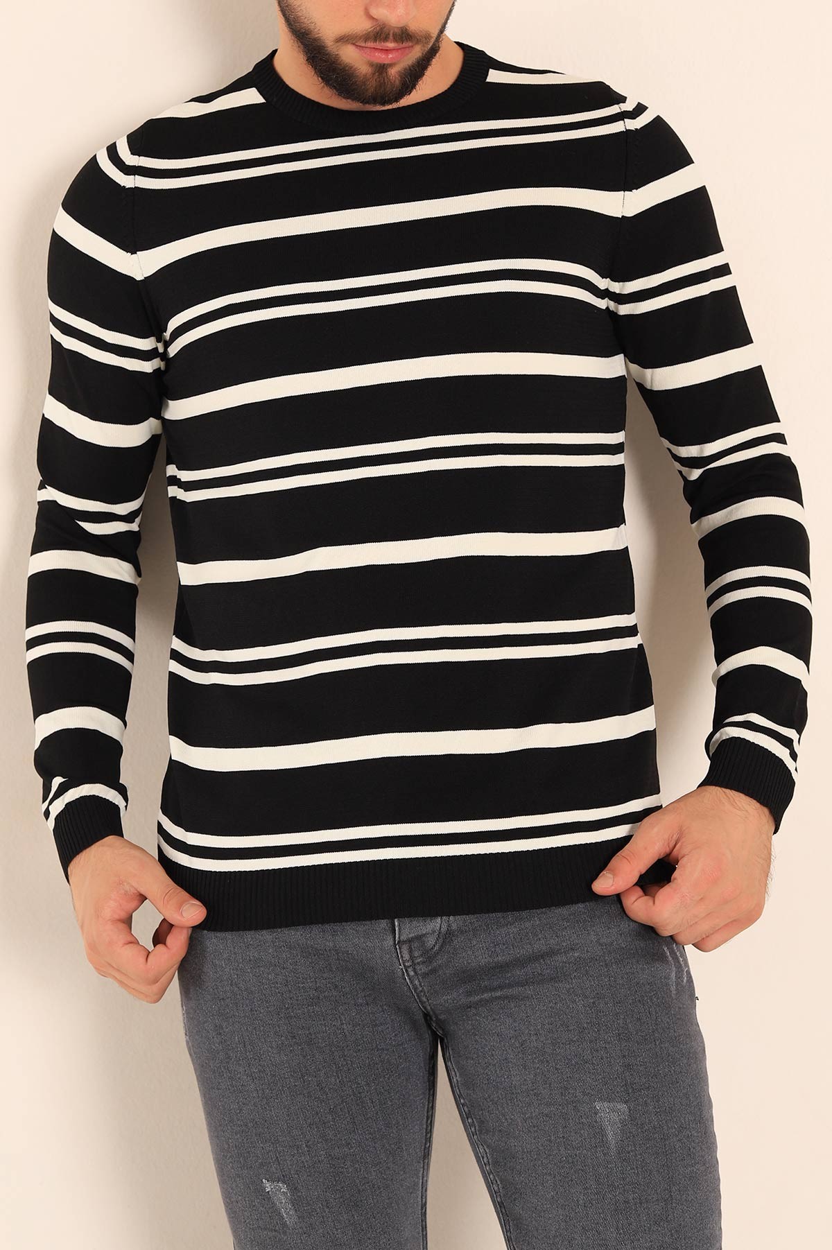 Siyah Regular Fit Çizgili Triko Kazak 213859