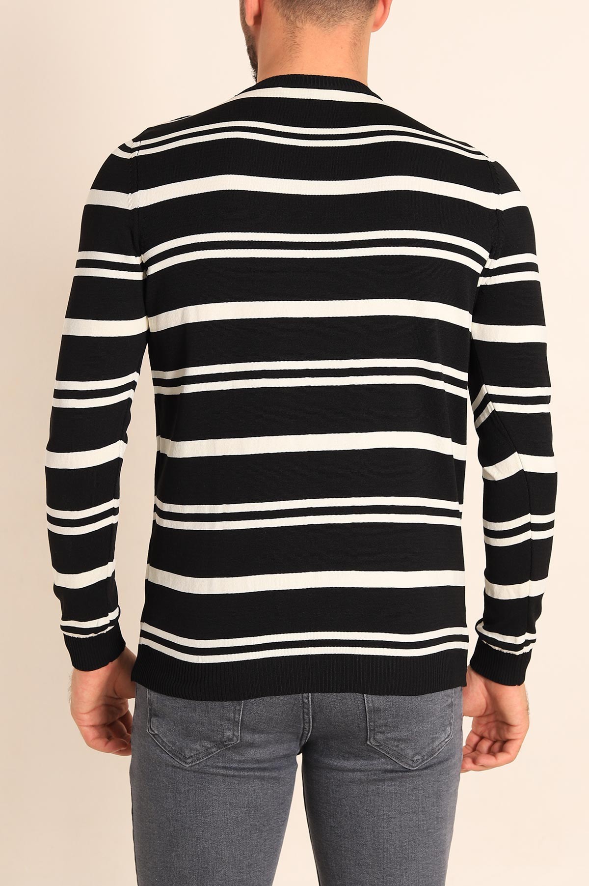 Siyah Regular Fit Çizgili Triko Kazak 213859