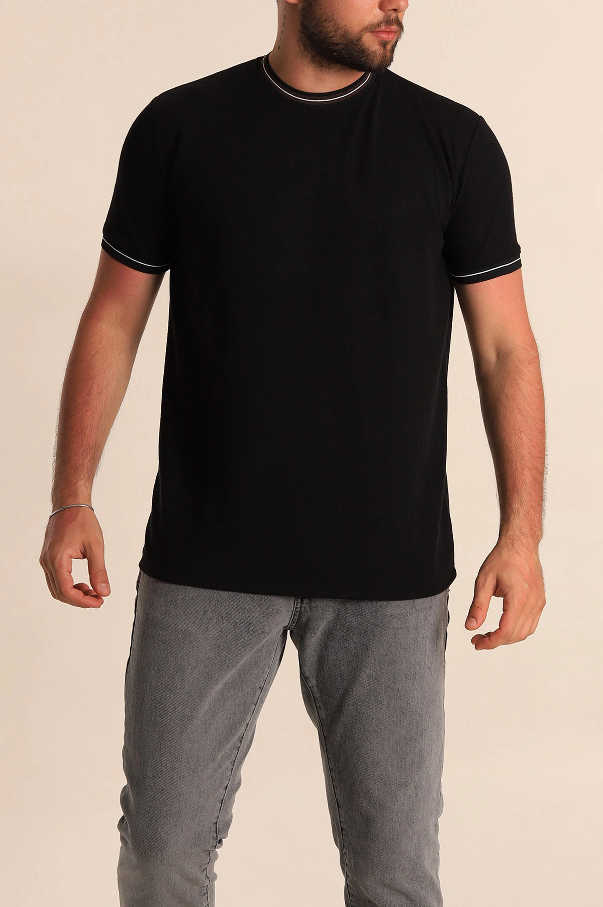 Siyah Regular Fit Çizgili Yaka Detaylı Erkek Tişört 277152