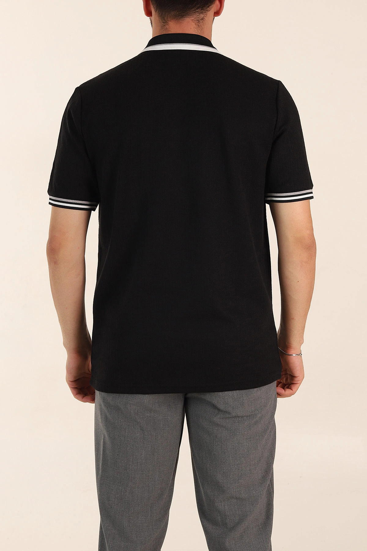 Siyah Regular Fit Dokulu Fermuarlı Polo Yaka Erkek Triko Tişört 370055