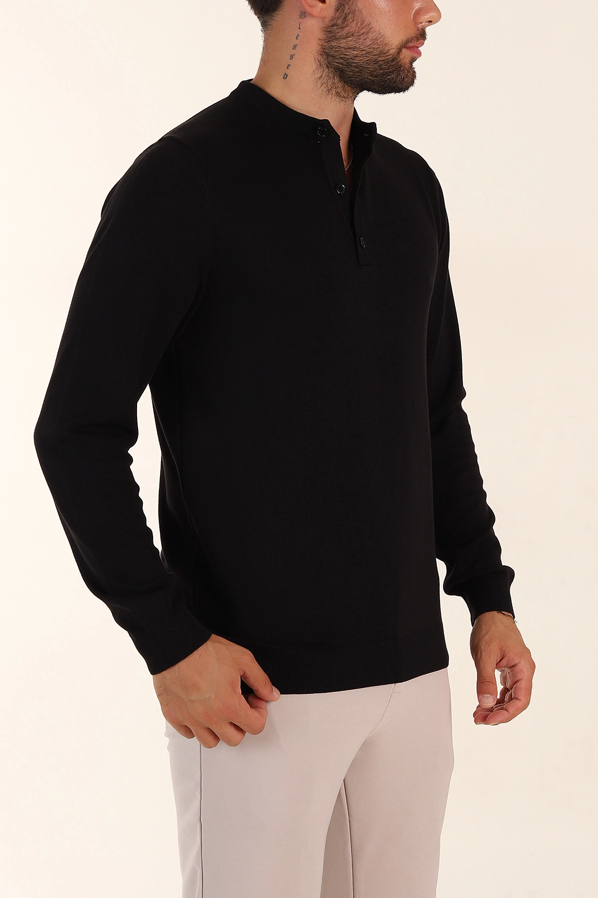 Siyah Regular Fit Düğmeli Yaka Uzun Kollu Triko 393305