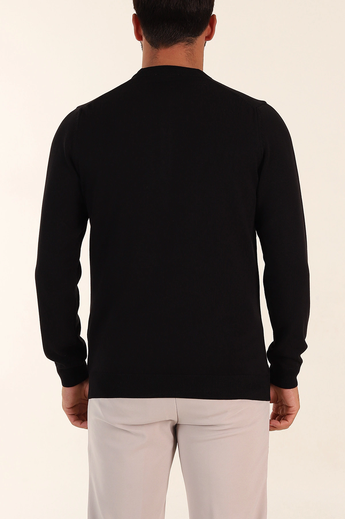 Siyah Regular Fit Düğmeli Yaka Uzun Kollu Triko 393305