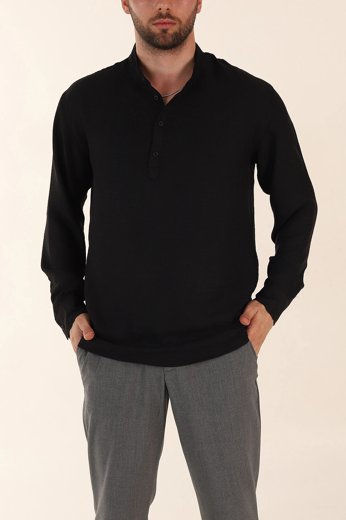Siyah Regular Fit Hakim Yaka Uzun Kollu Erkek Gömlek 370036