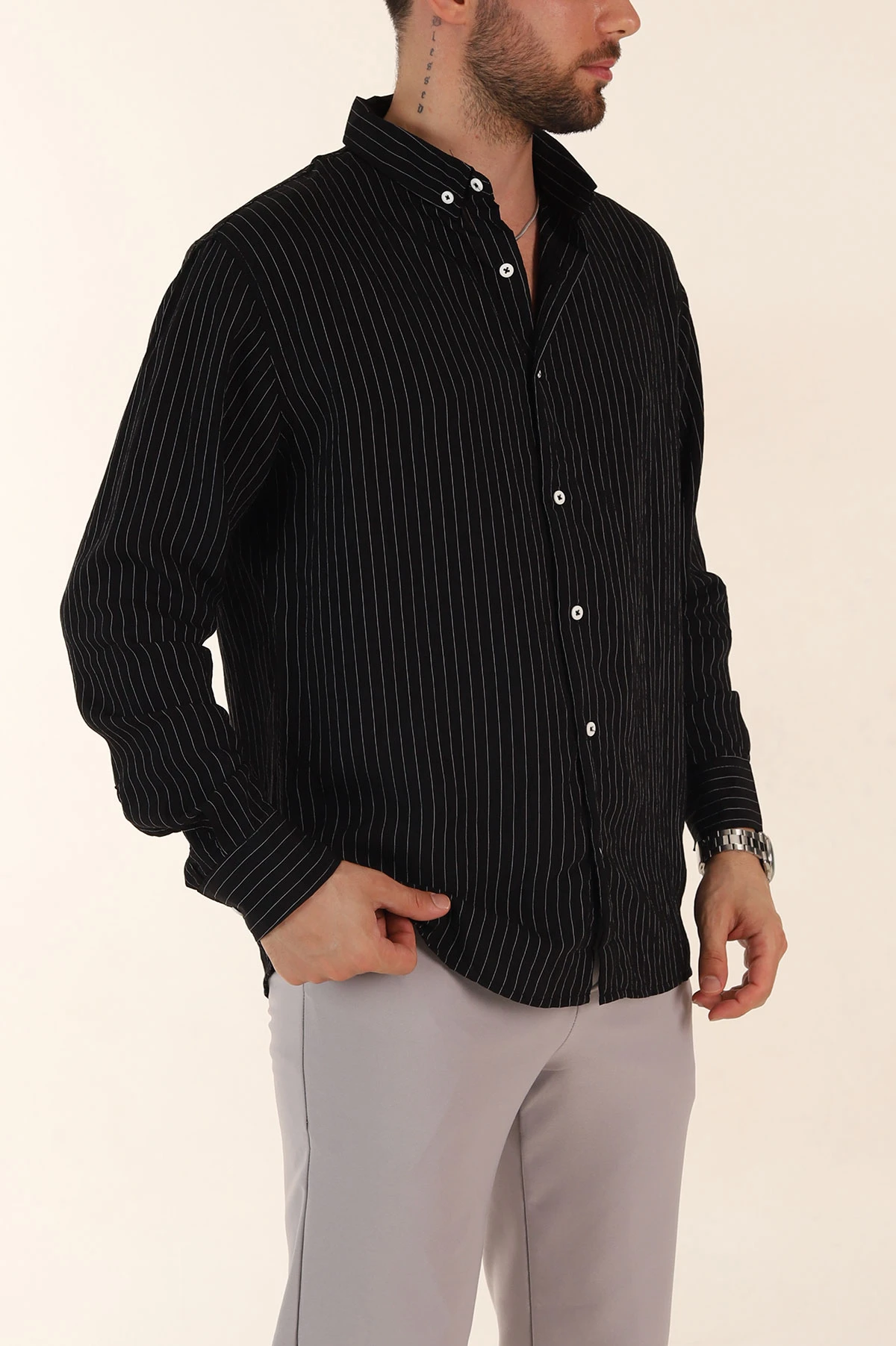 Siyah Regular Fit İnce Çizgili Uzun Kollu Erkek Gömlek 369338