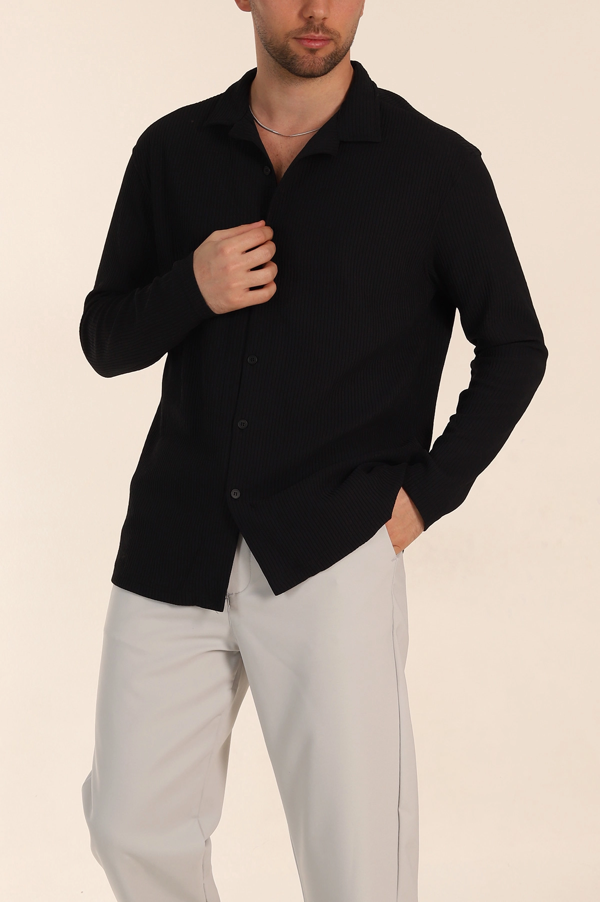 Siyah Regular Fit Kalın Fitilli Doku Erkek Gömlek 352013