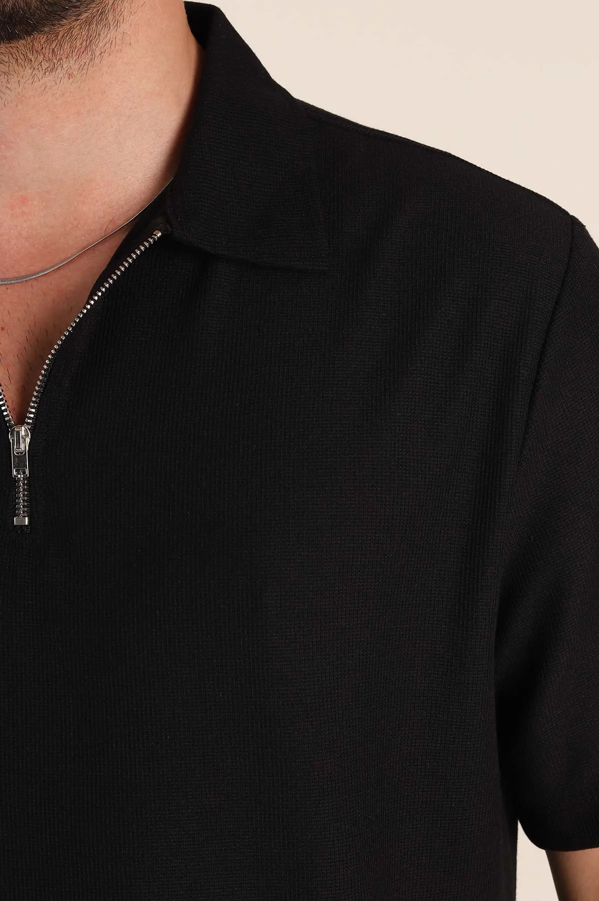 Siyah Regular Fit Pike Dokulu Fermuarlı Polo Yaka Erkek Tişört 368528