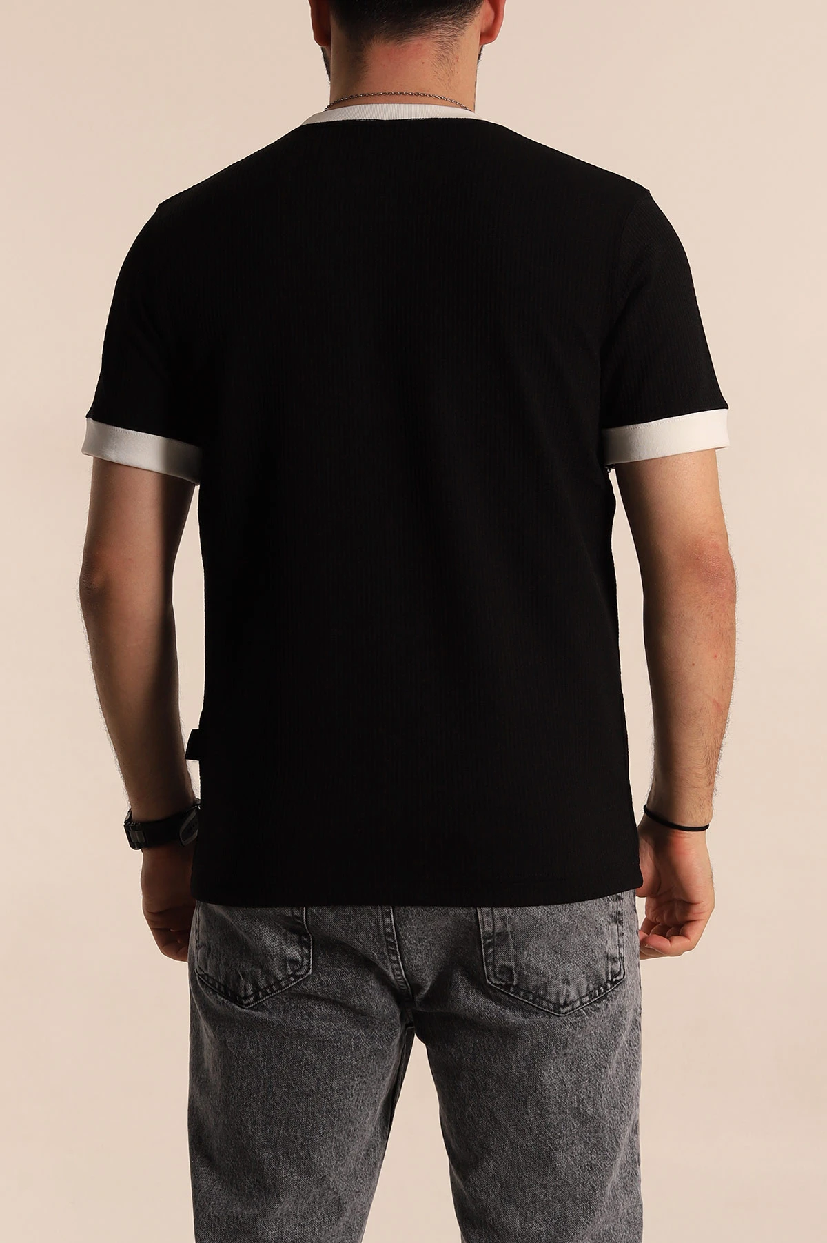 Siyah Regular Fit Yaka Detaylı Erkek Tişört 268637