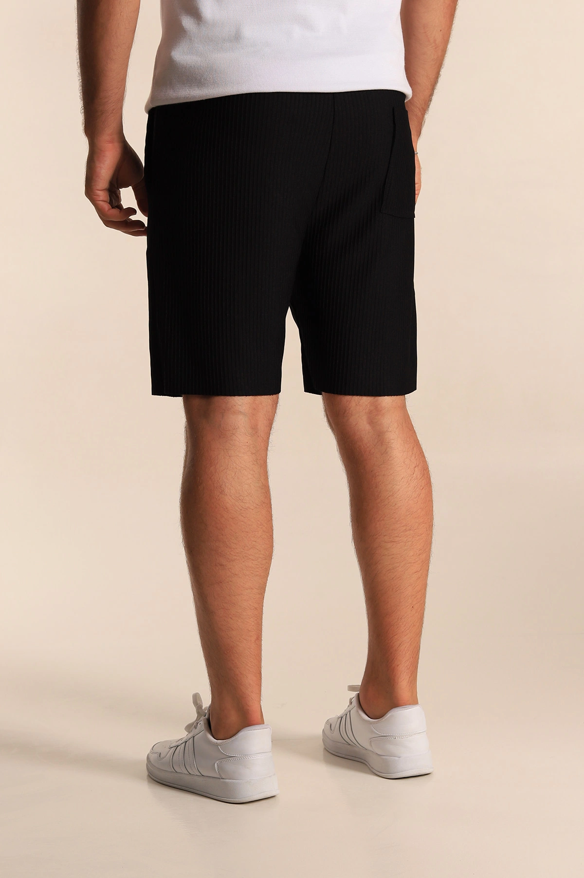 Siyah Relaxed Fit Belden Bağlamalı Fitilli Erkek Şort 281640