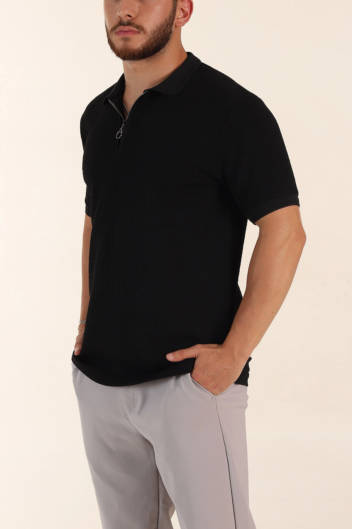 Siyah Relaxed Fit Çizgi Detaylı Fermuarlı Polo Yaka Erkek Tişört 370327