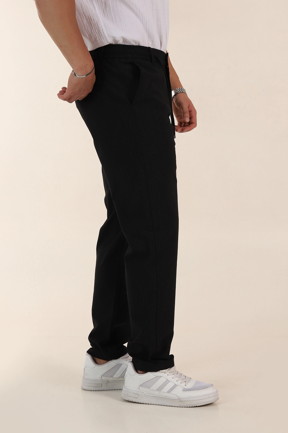 Siyah Relaxed Fit Çizgili Bel Arkası Lastikli Erkek Pantolon 362592