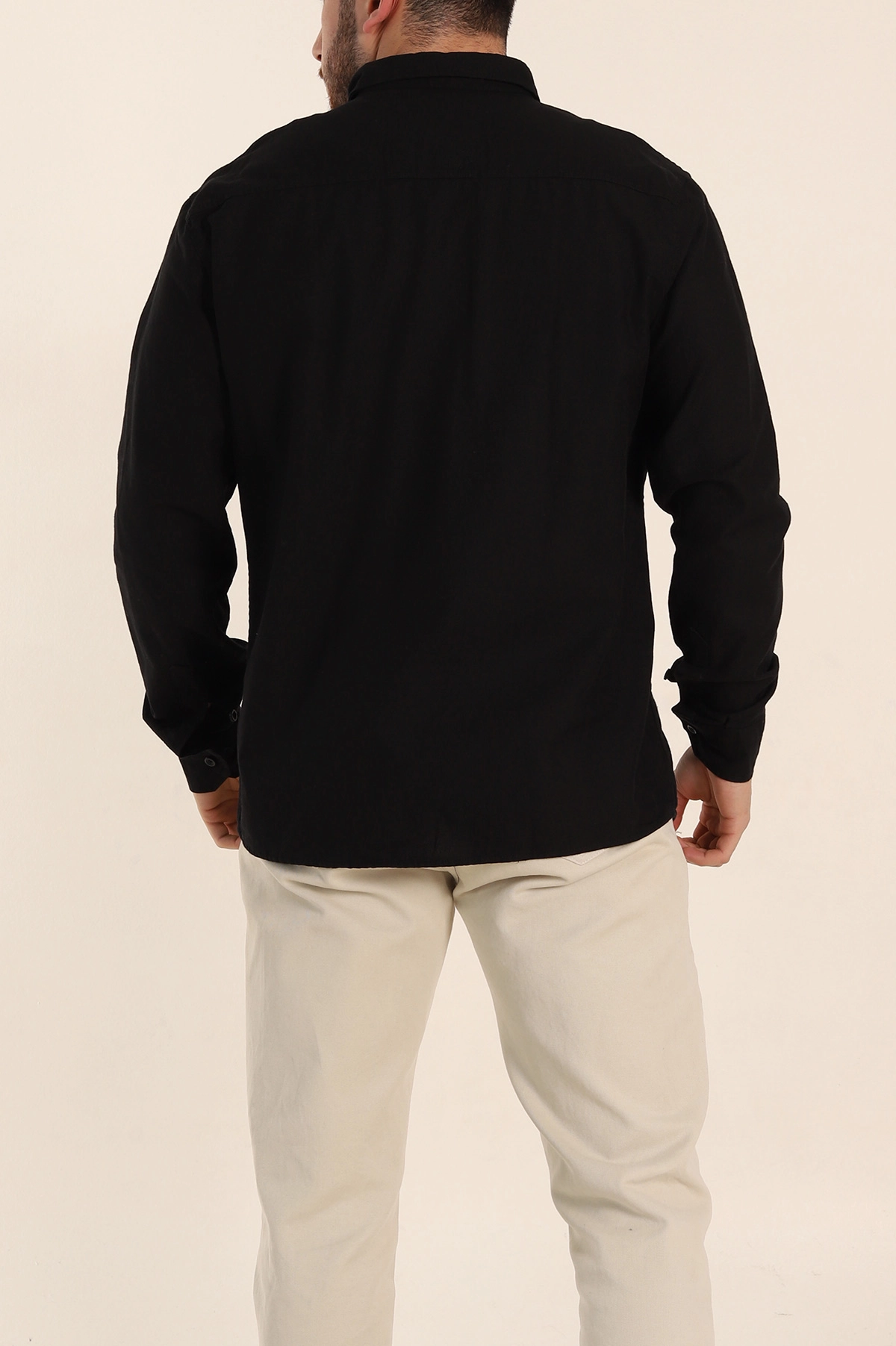 Siyah Relaxed Fit Gabardin Çift Cep Detaylı Ata Yaka Erkek Gömlek 339101