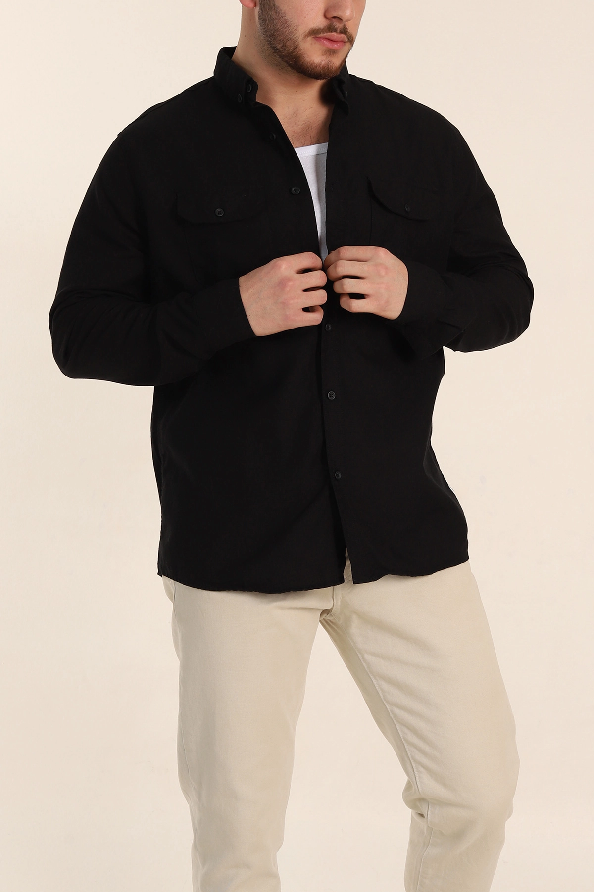 Siyah Relaxed Fit Gabardin Çift Cep Detaylı Ata Yaka Erkek Gömlek 339101