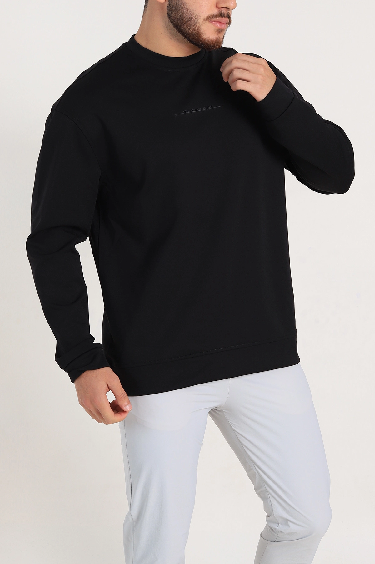 Siyah Relaxed Fit Jakarlı Kabartma Yazı Detay Erkek Basic Sweatshirt 305381