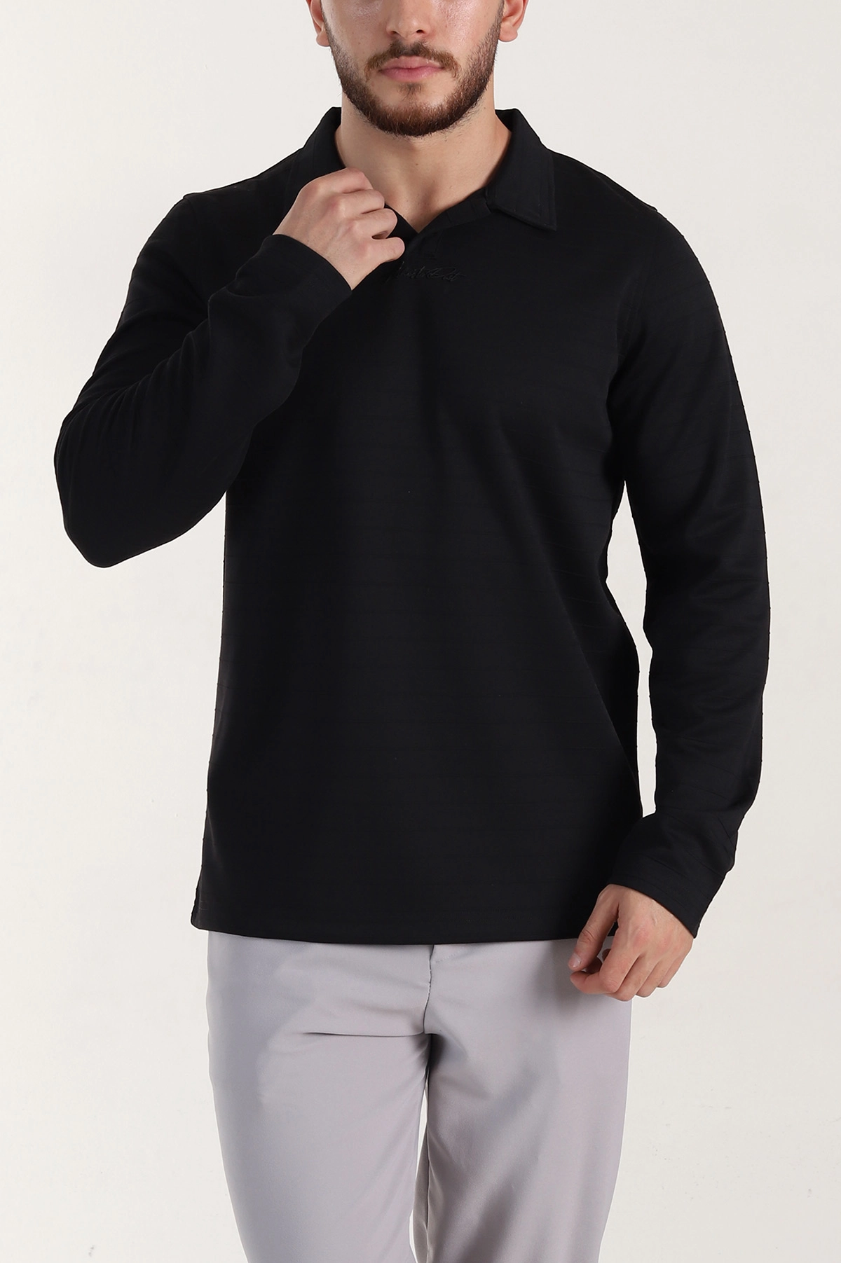 Siyah Relaxed Fit Jakarlı Kumaş Yazı Detaylı Polo Yaka Erkek Sweatshirt 399447