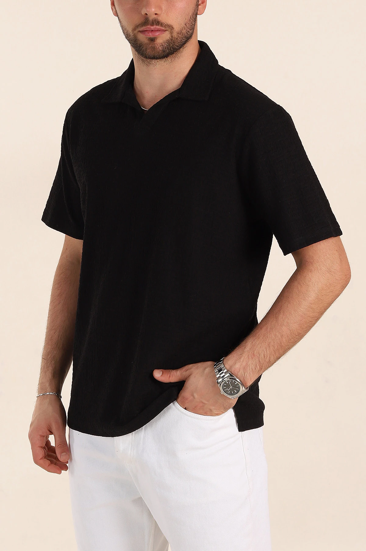 Siyah Relaxed Fit Kabartma Desenli Patlı Polo Yaka Erkek Tişört 358279