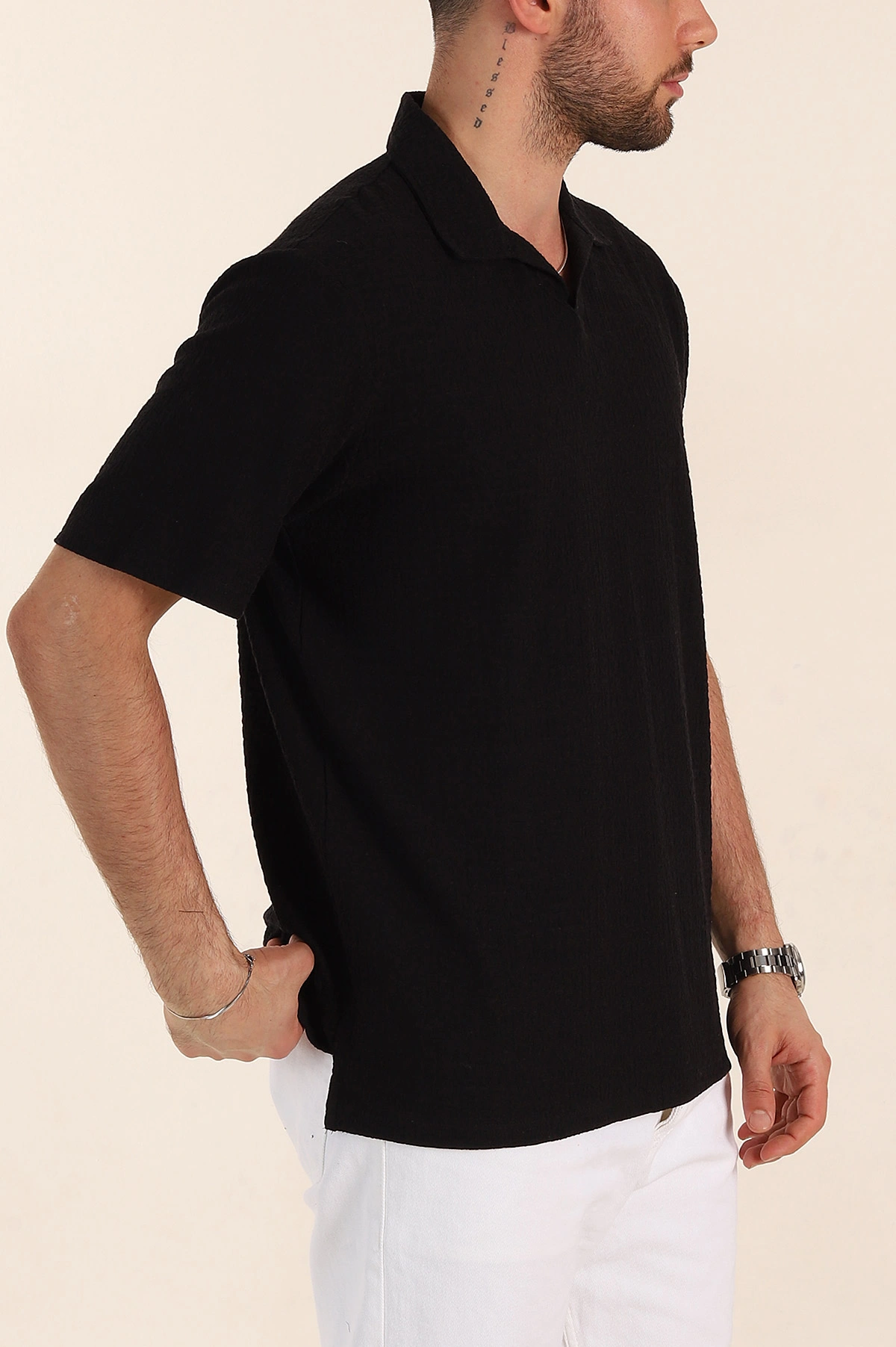 Siyah Relaxed Fit Kabartma Desenli Patlı Polo Yaka Erkek Tişört 358279