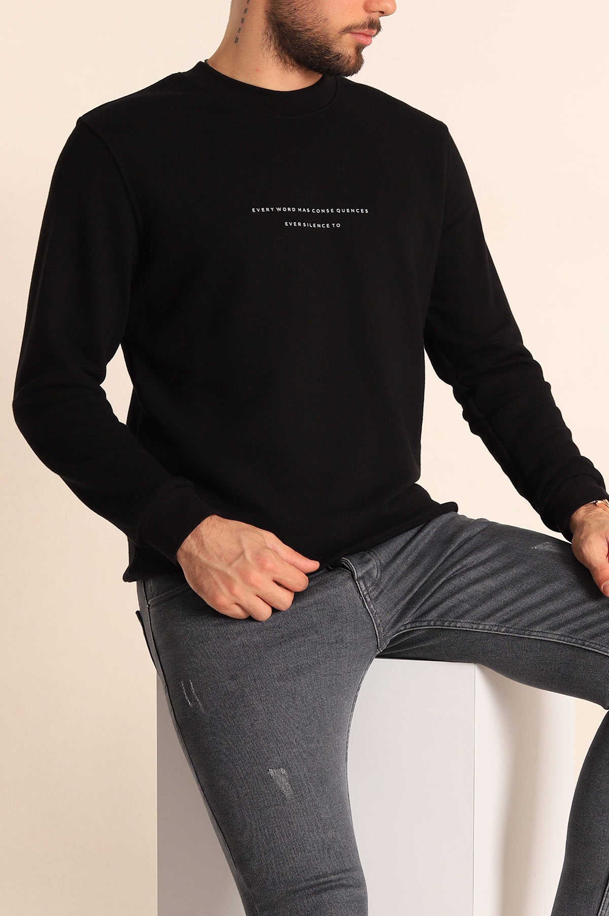Siyah Relaxed Fit Kabartma Yazılı Erkek Sweatshirt 221444
