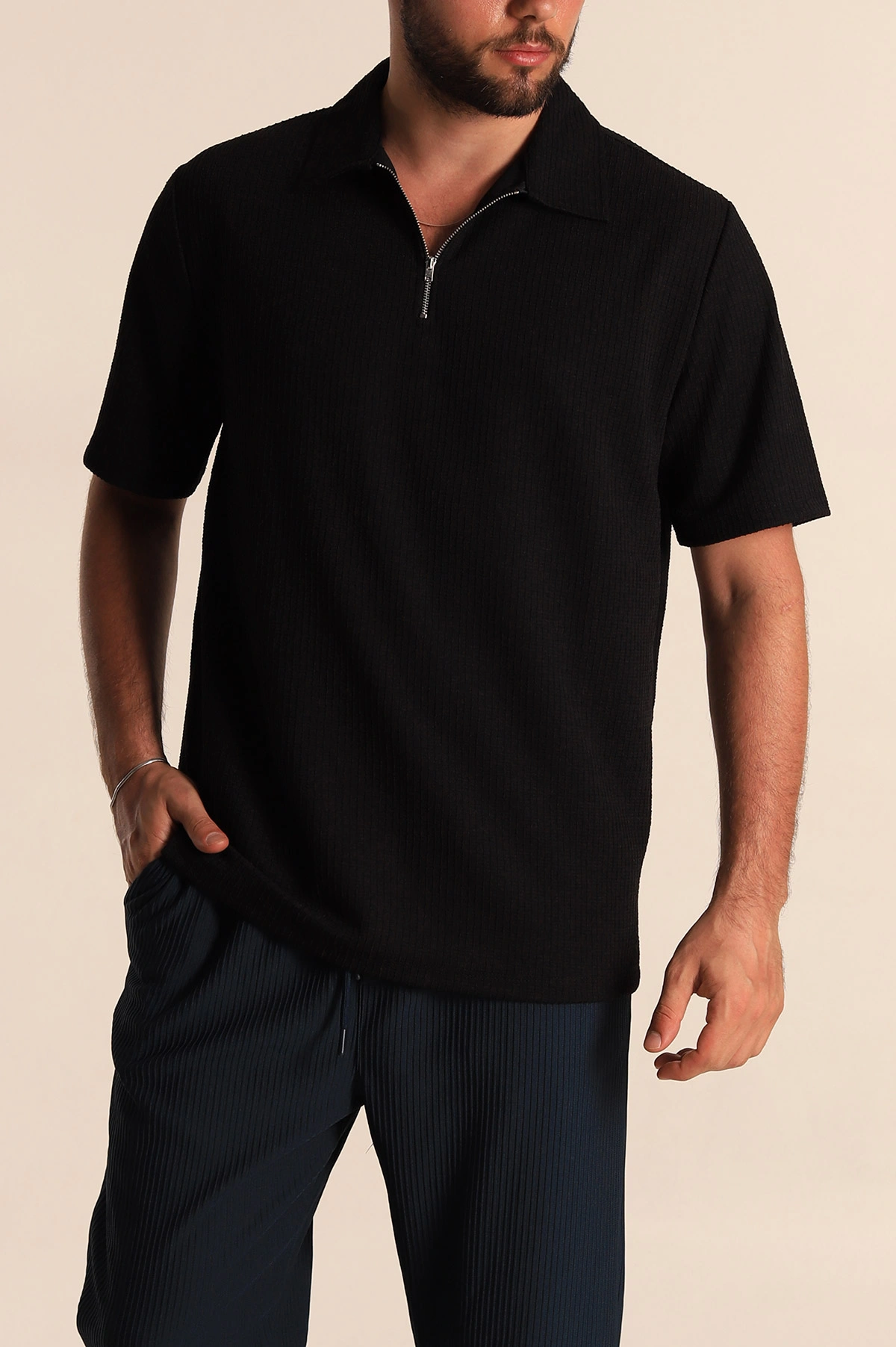 Siyah Relaxed Fit Petek Dokulu Fermuarlı Polo Yaka Erkek Tişört 278873