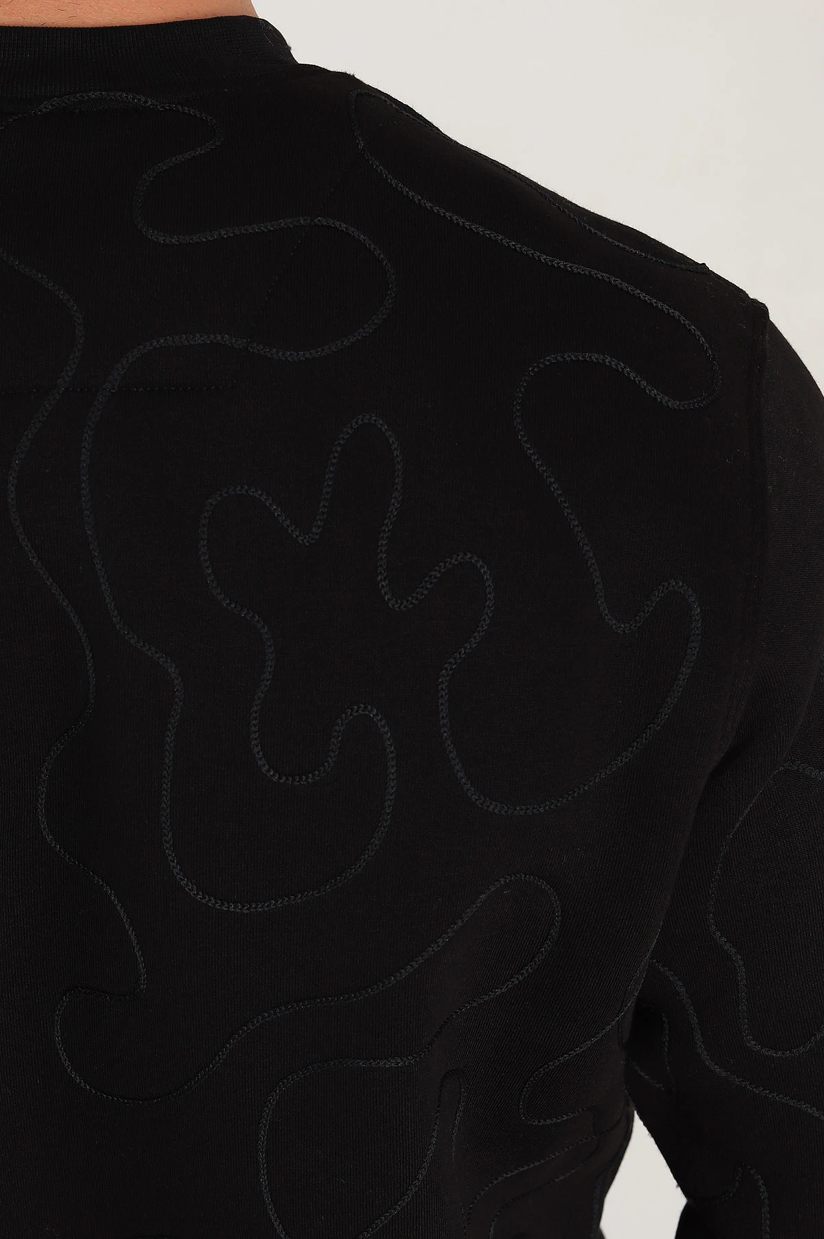 Siyah Relaxed Fit Üç İp Şardonlu Kol Detaylı Erkek Sweatshirt 309952