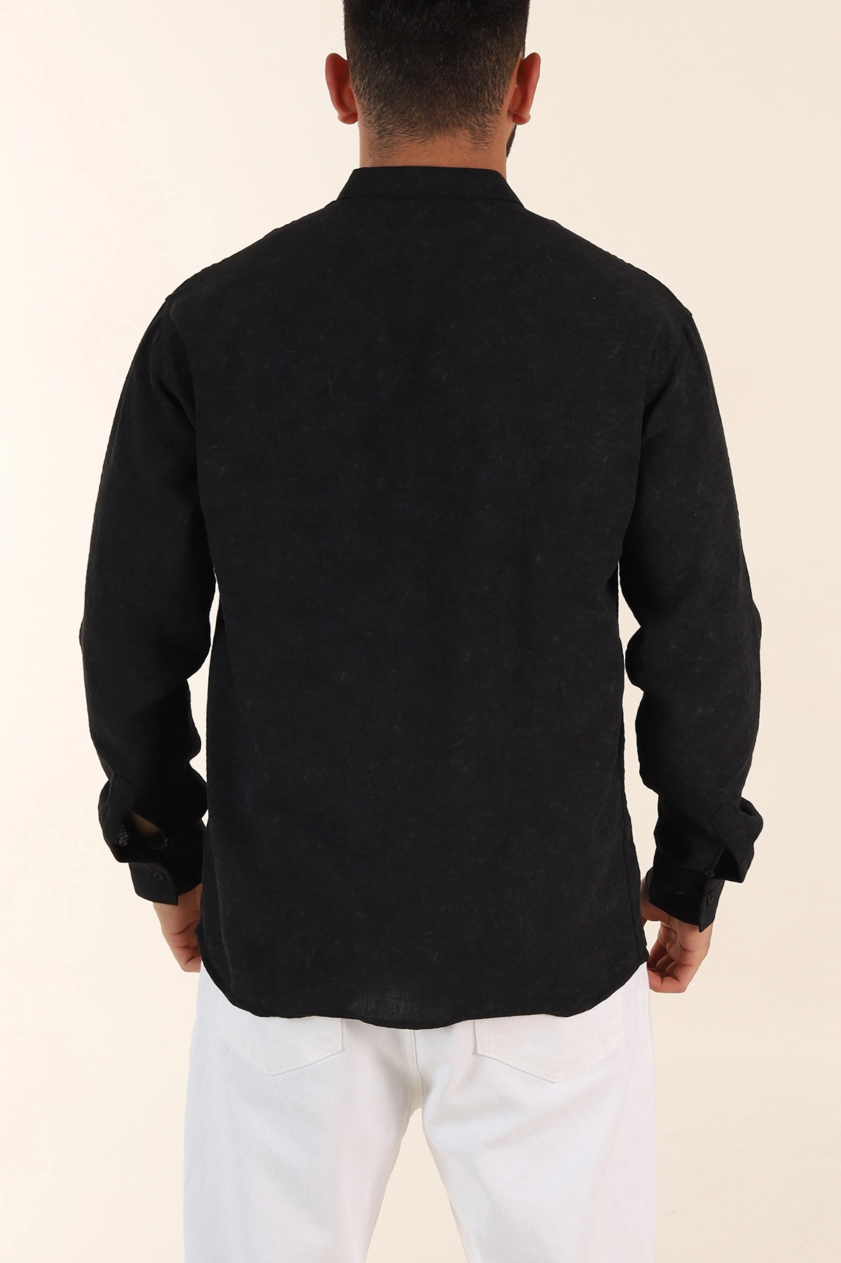 Siyah Relaxed Fit Yarım Düğmeli Hakim Yaka Uzun Kollu Erkek Gömlek 369360