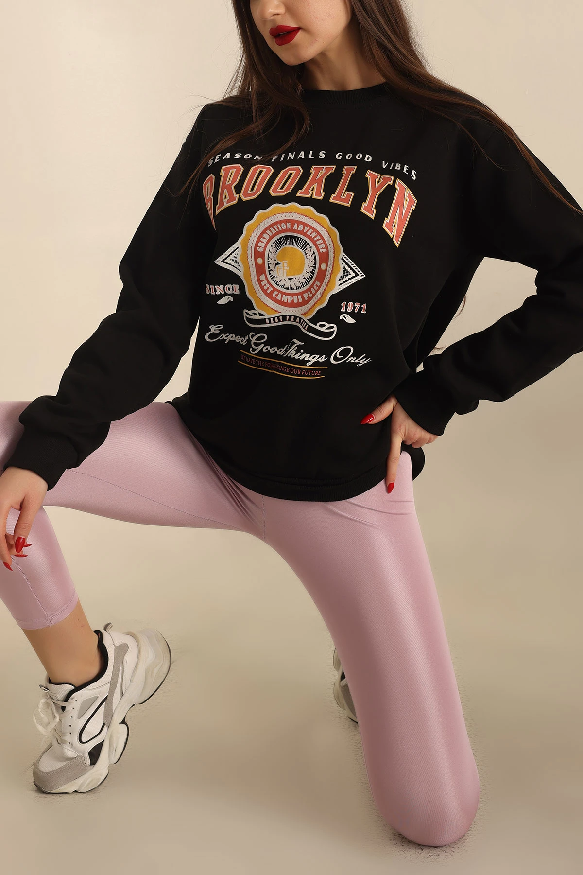 Siyah Şardonlu Baskılı Bayan Sweat 237722