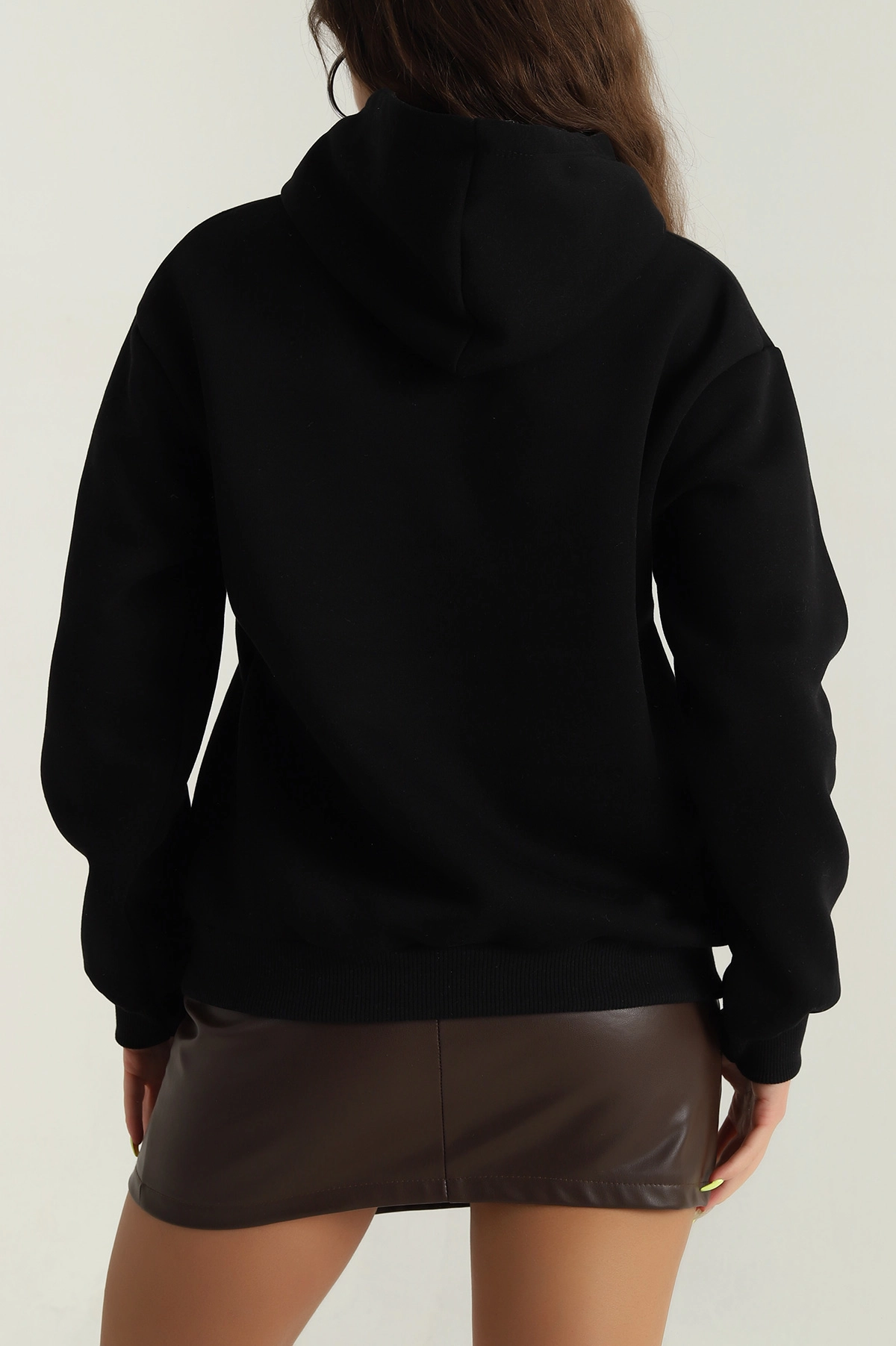 Siyah Şardonlu Nakışlı Üç İp Kadın Sweat 394808