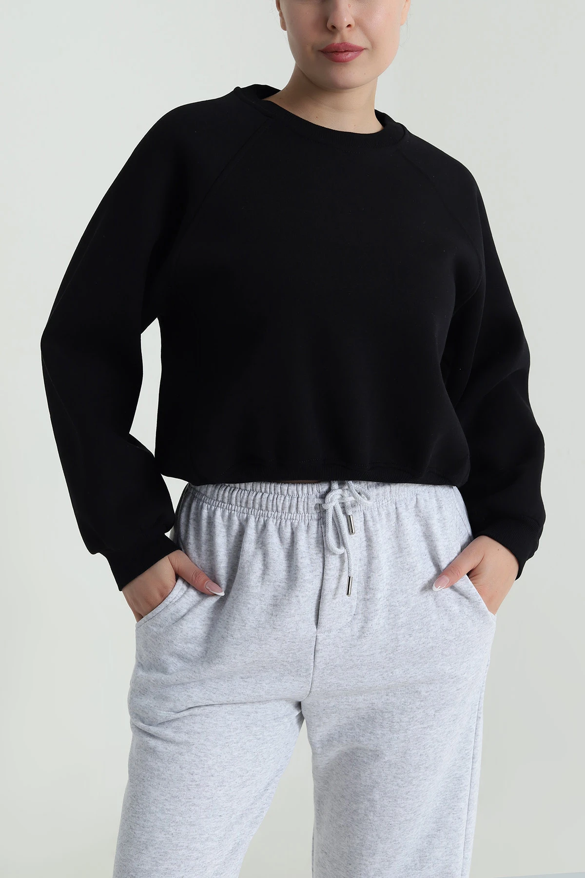 Siyah Şardonlu Üç İp Kadın Sweat 487105