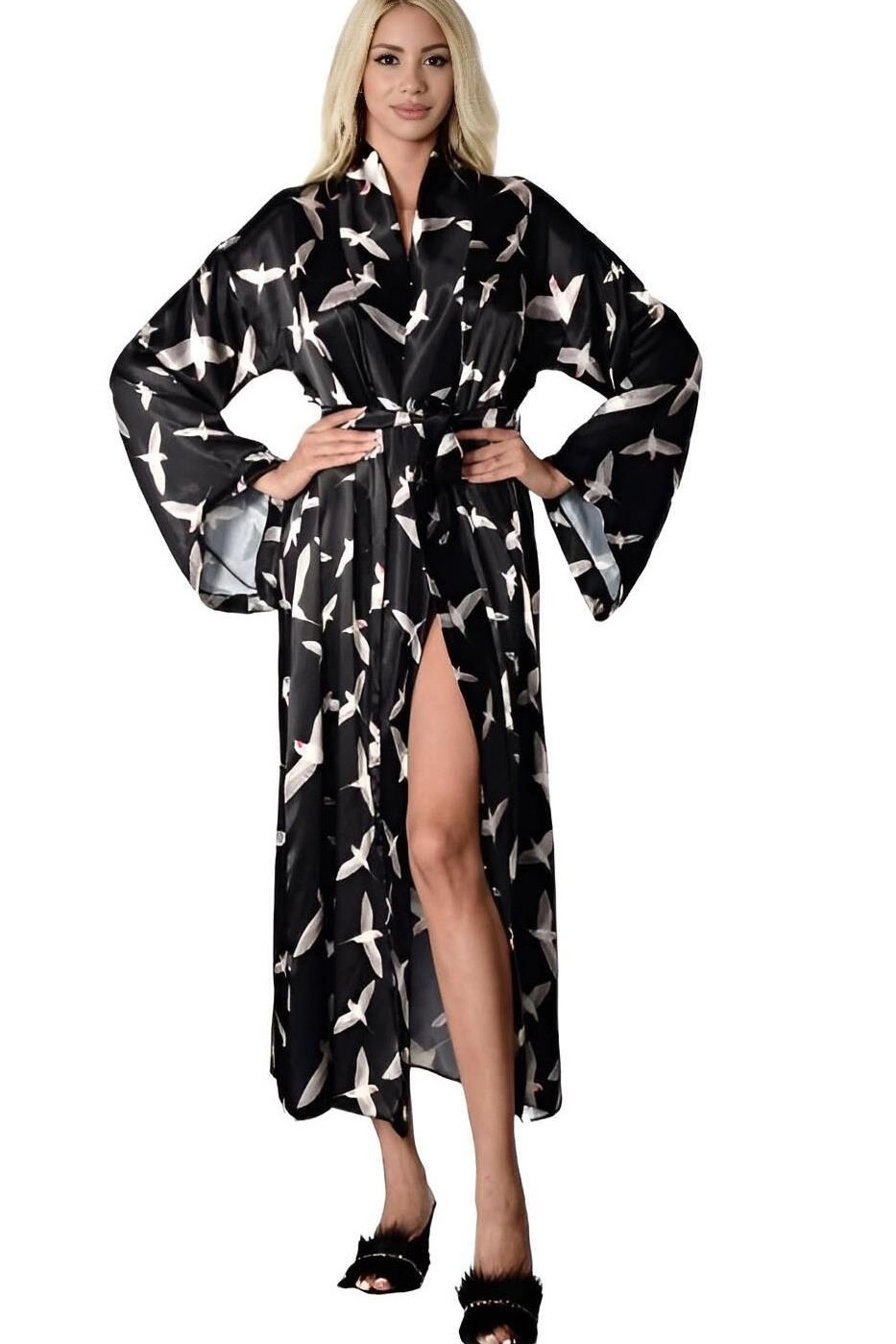 Siyah Saten Desenli Belden Bağlamalı Sabahlık 338119