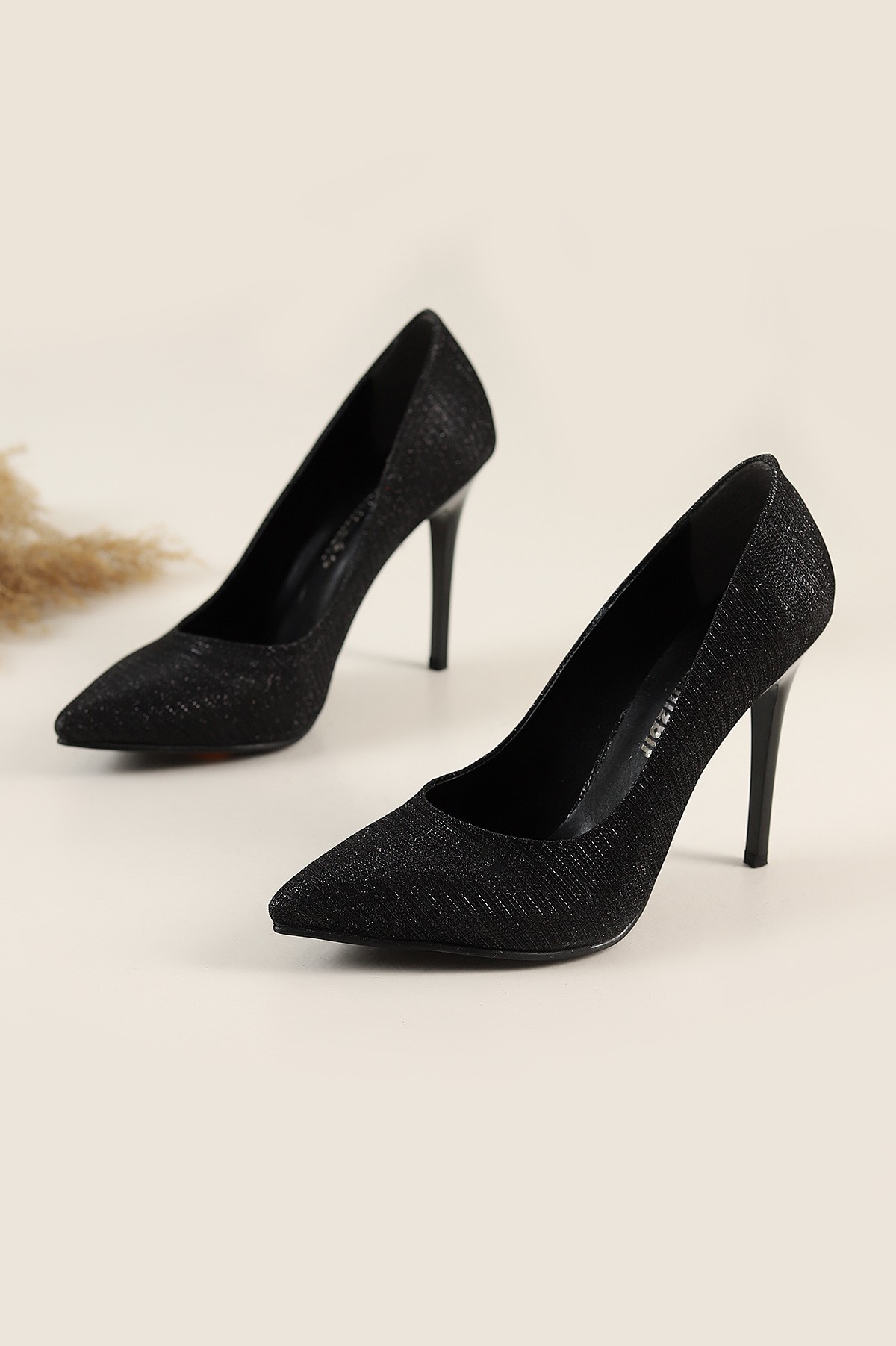 Siyah Simli Topuklu Ayakkabı 196407