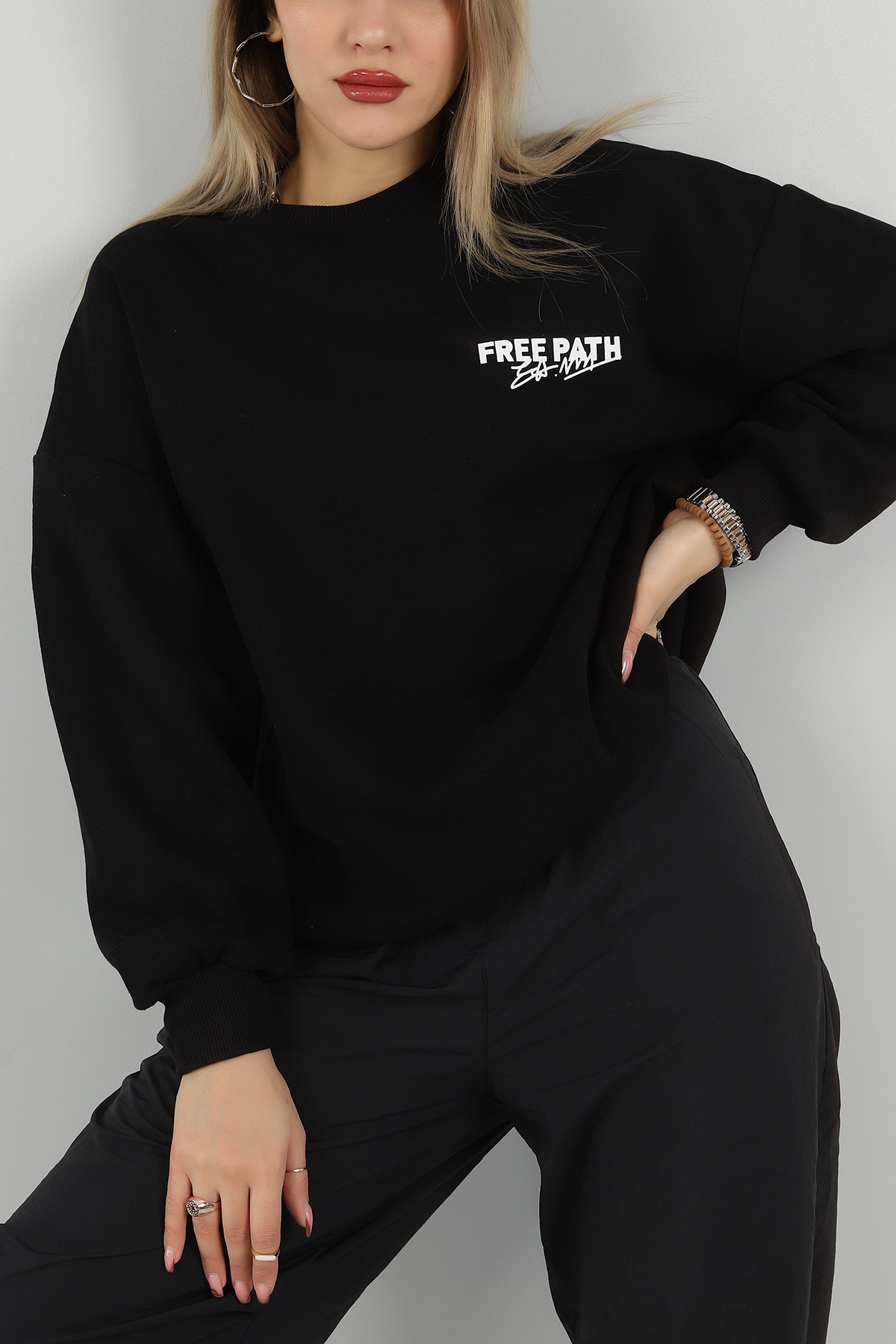 Siyah Sırtı Baskı Şardonlu Sweat 144428
