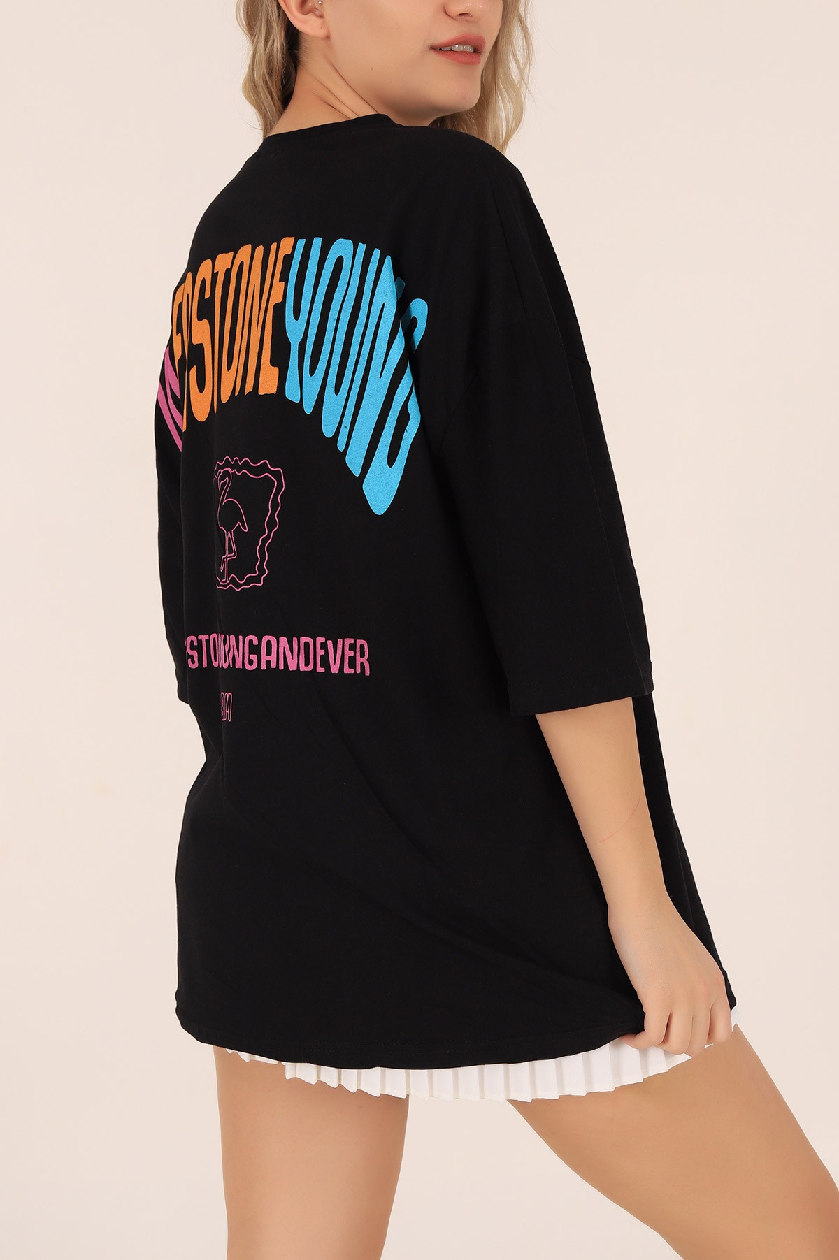 Siyah Sırtı Baskılı Oversize Tişört 172821