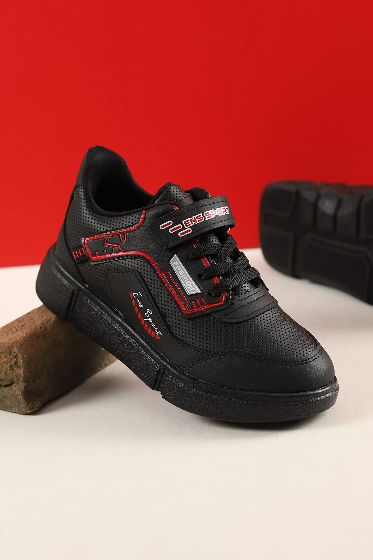 Siyah Siyah (31-35 Filet) Kalın Taban Cırtlı Erkek Çocuk Spor Ayakkabı 227999