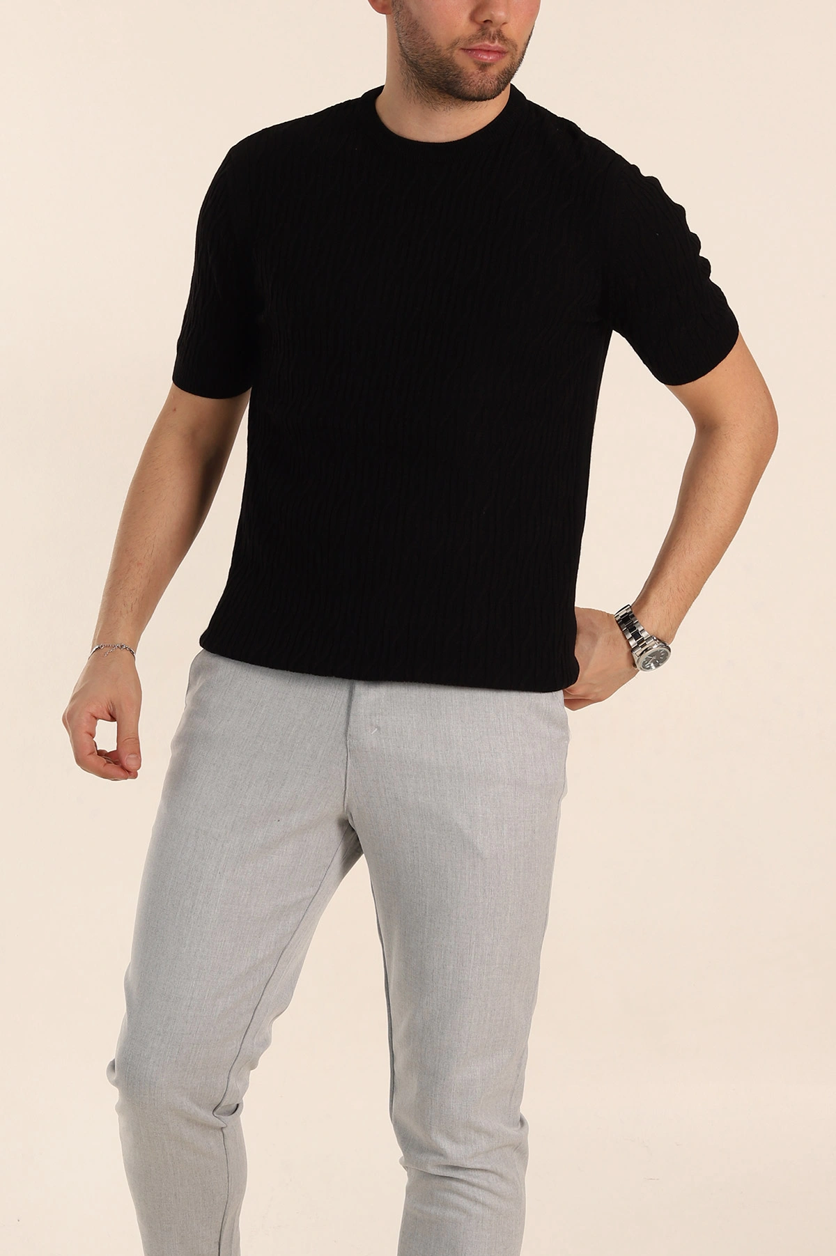 Siyah Slim Fit Dokulu Kısa Kollu Erkek Triko Tişört 338897