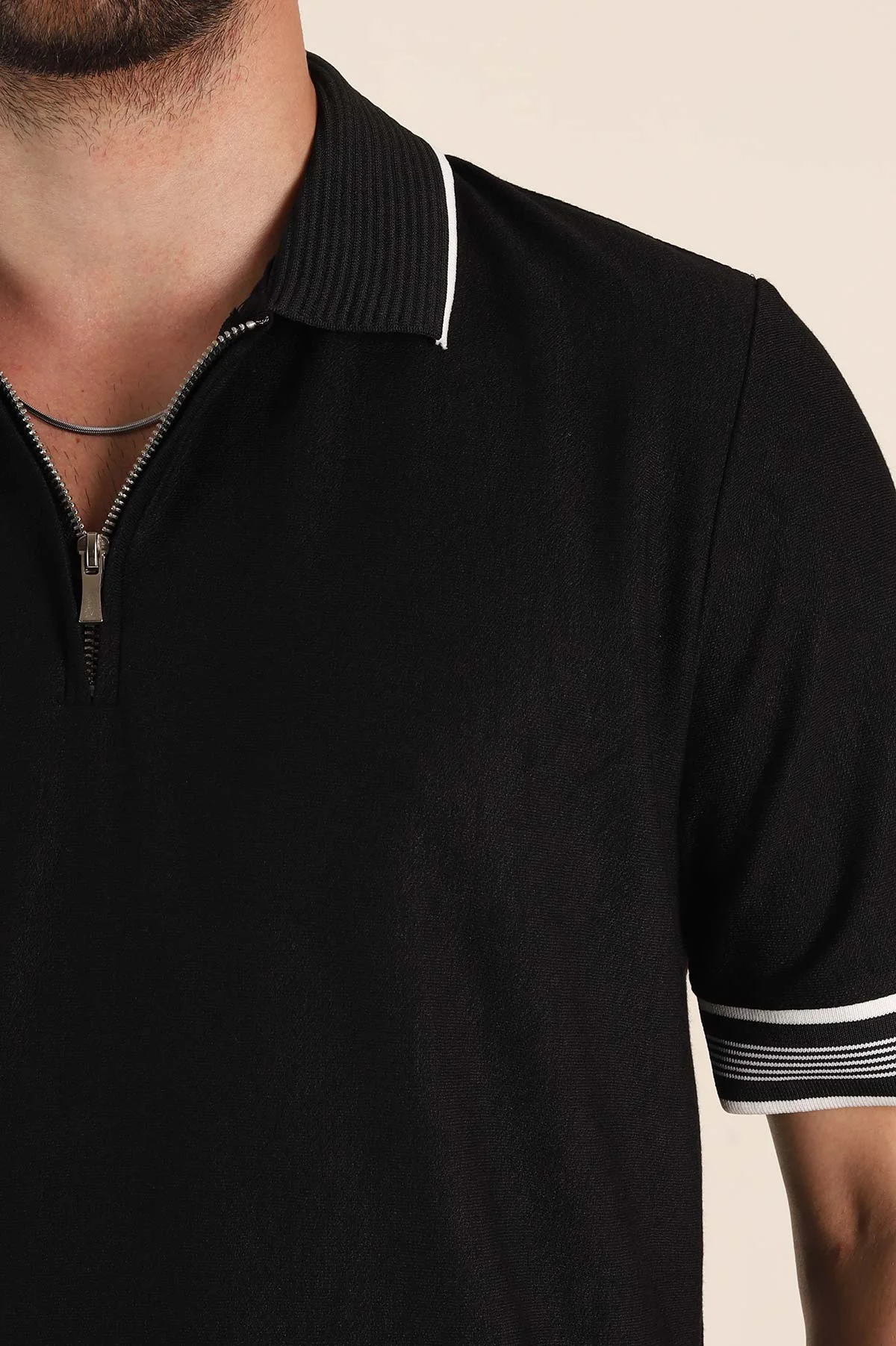 Siyah Slim Fit Kol Detaylı Fermuarlı Polo Yaka Erkek Triko Tişört 369509