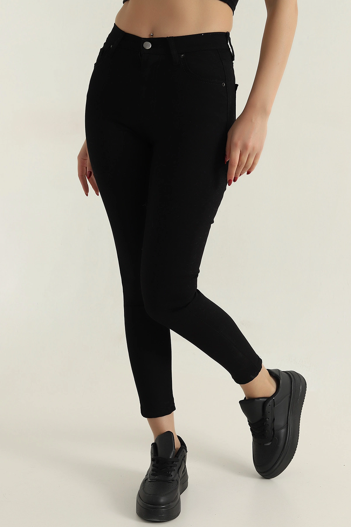 Siyah Slim Fit Likralı Cep Detay Kadın Kot Pantolon 413761