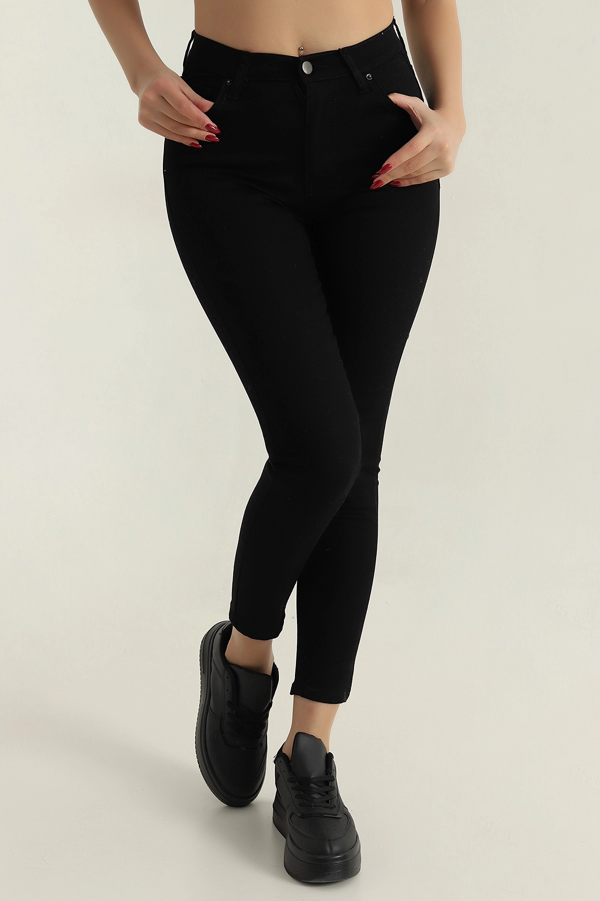 Siyah Slim Fit Likralı Cep Detay Kadın Kot Pantolon 413761