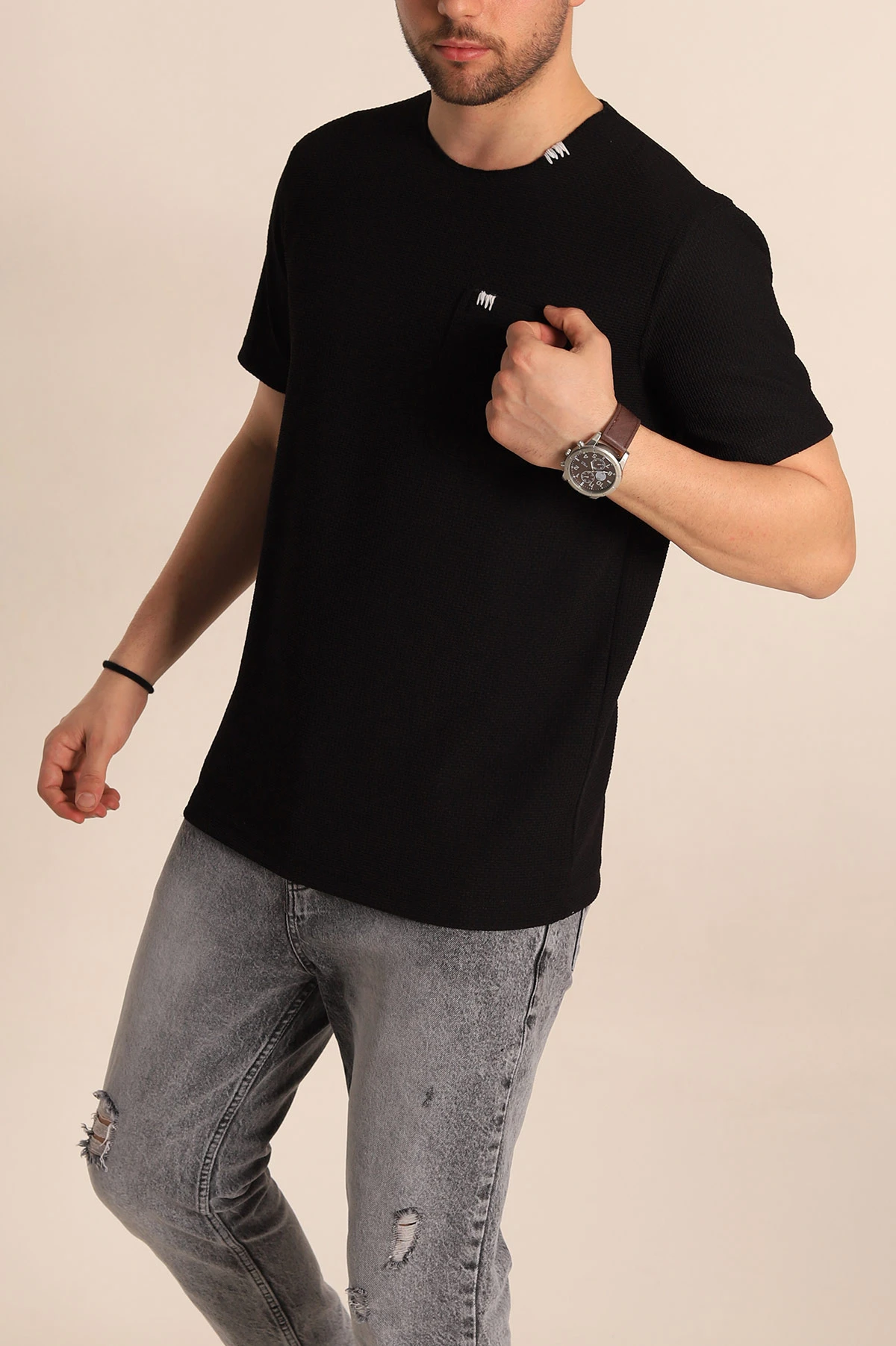 Siyah Slim Fit Petek Dokulu Cep Detaylı Geniş Yaka Erkek Tişört 257206