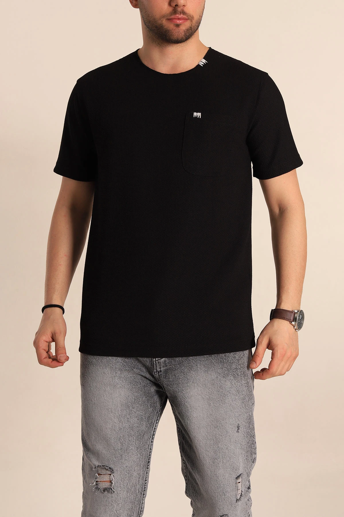 Siyah Slim Fit Petek Dokulu Cep Detaylı Geniş Yaka Erkek Tişört 257206