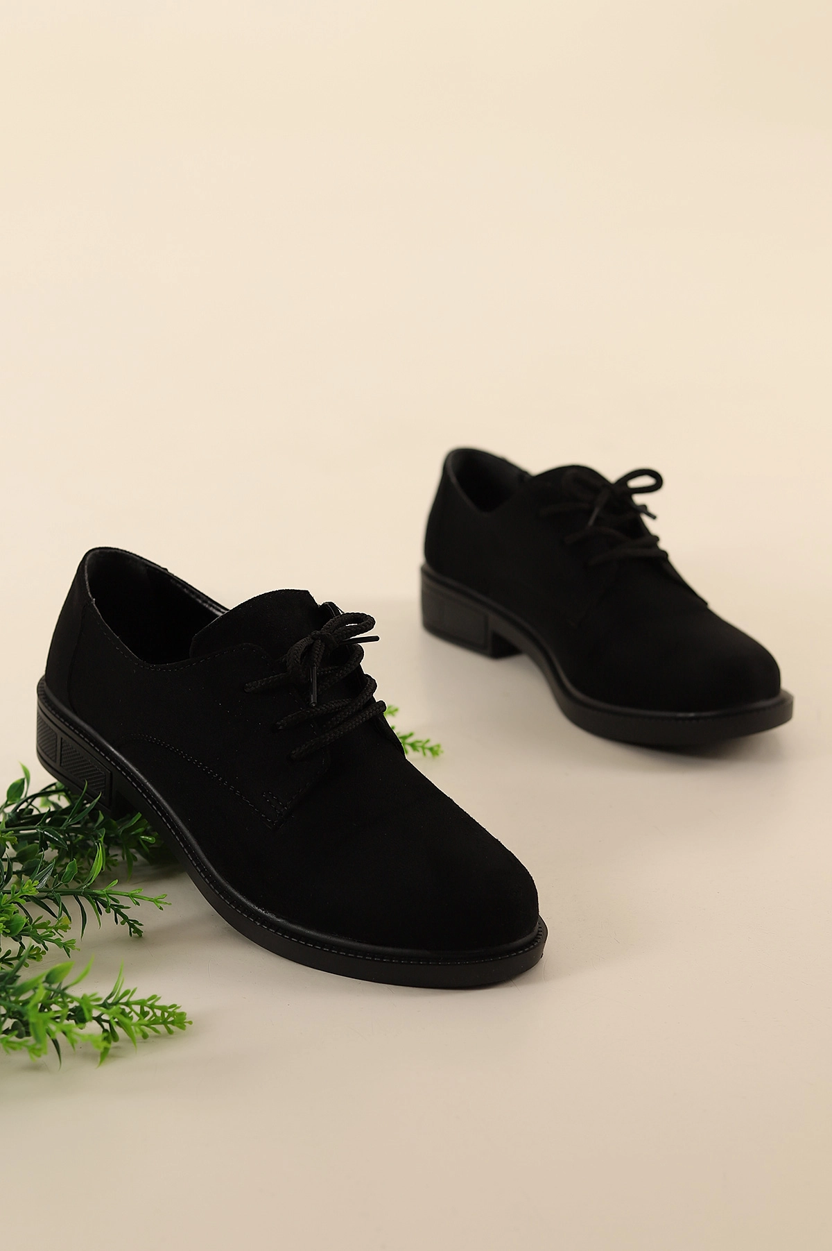 Siyah Süet Bağcıklı Kadın Loafer Ayakkabı 307596