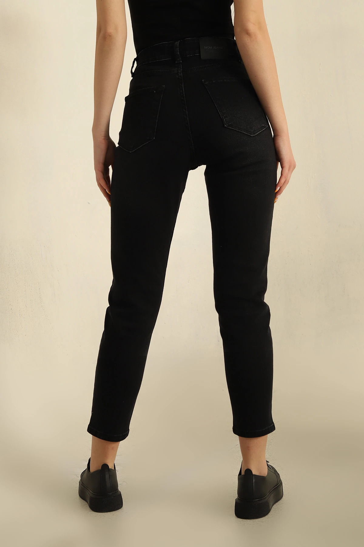 Siyah Taşlı Mom Kot Pantolon 267844