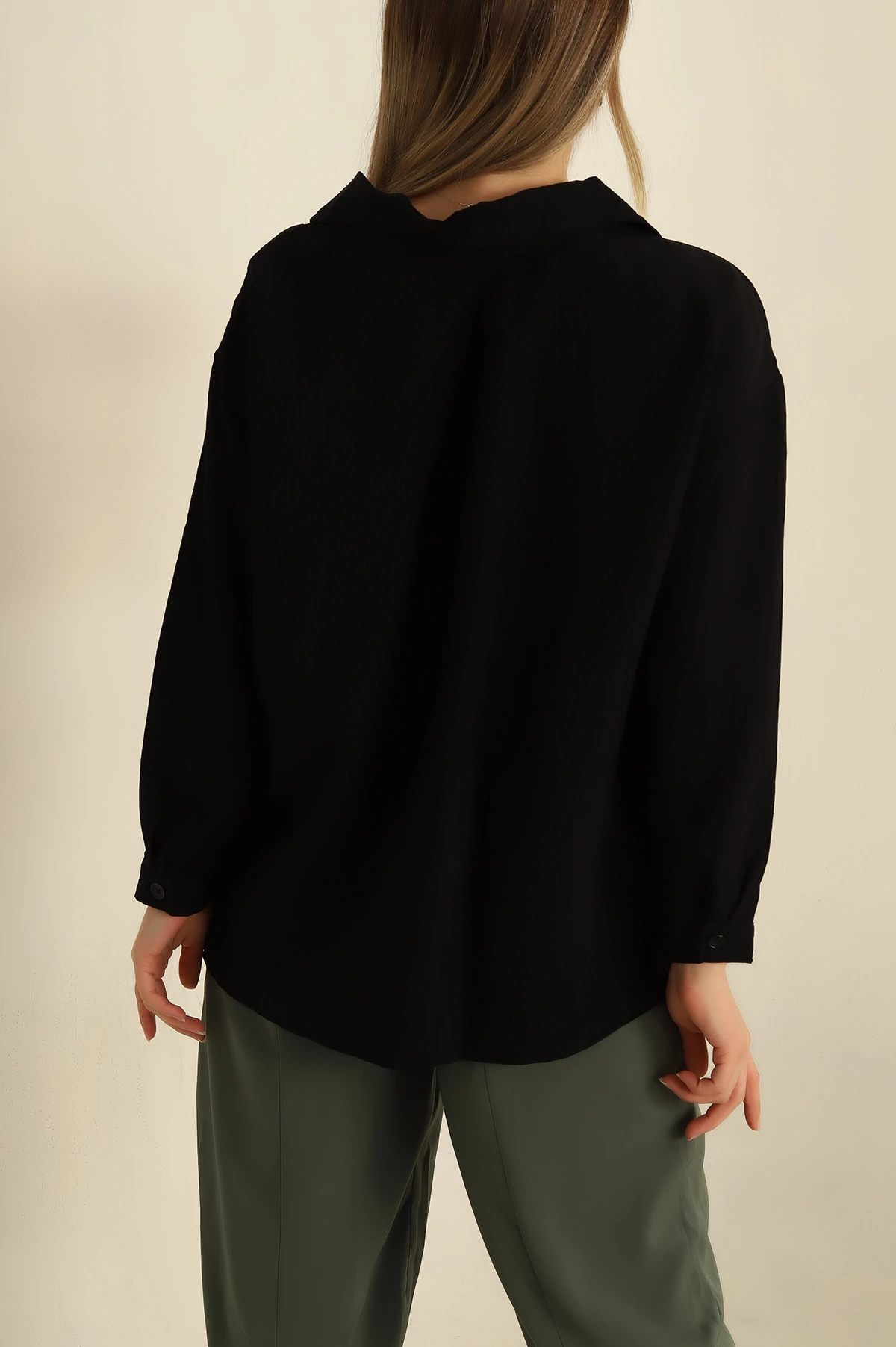 Siyah Tek Cep Keten Oversize Bayan Gömlek 260998