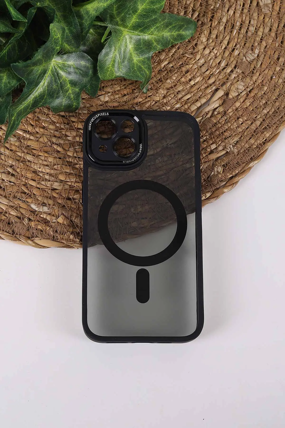 Siyah TeknoCase İPhone 13 Uyumlu Wesley Case Serisi Magsafe Özellikli Transparan Sert Silikon Telefon Kılıfı 430586