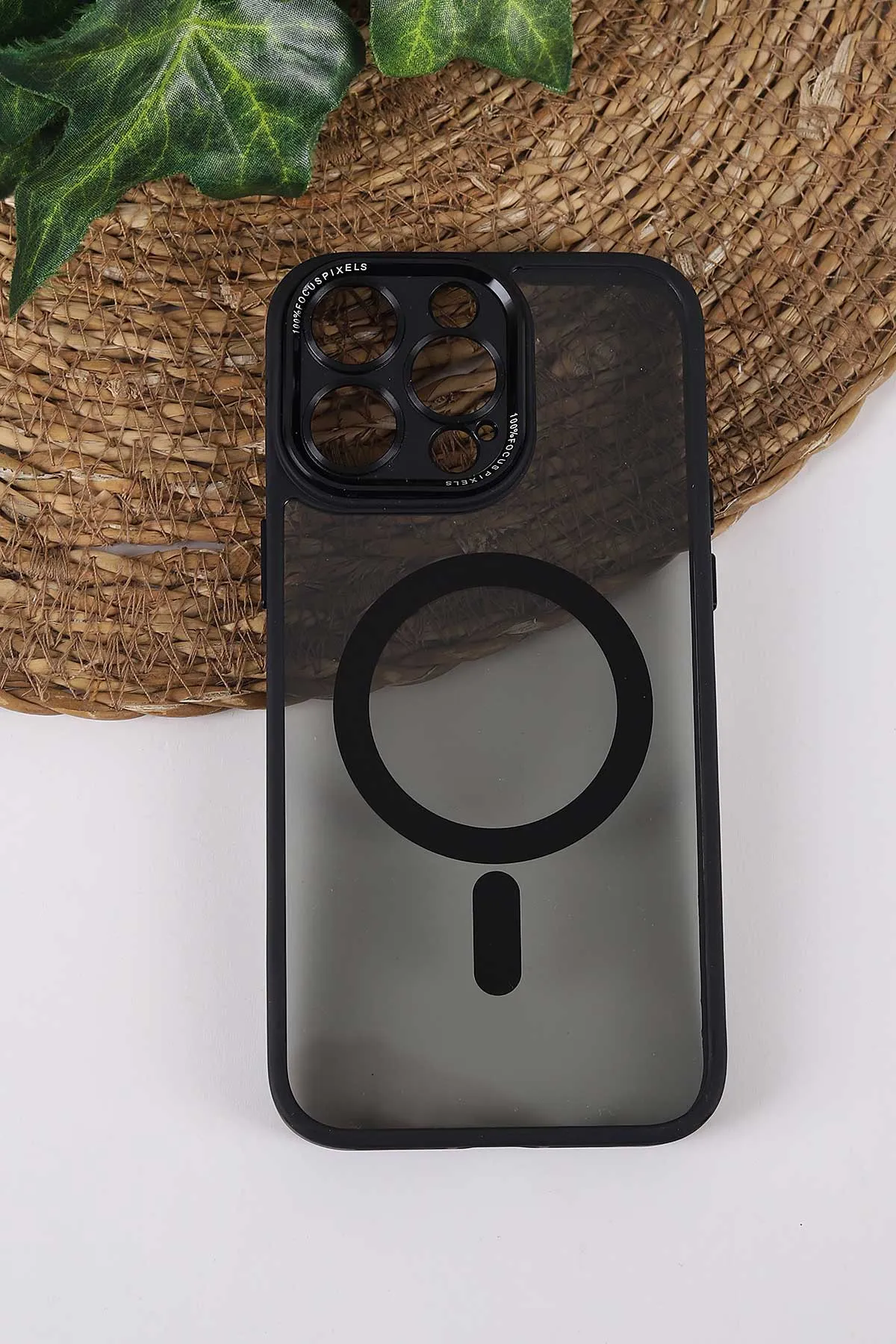Siyah TeknoCase İPhone 15 Pro Max Uyumlu Wesley Case Serisi Magsafe Özellikli Transparan Sert Silikon Telefon Kılıfı 430607