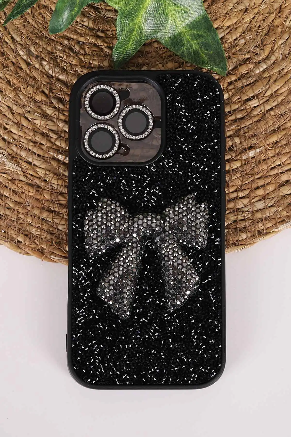 Siyah TeknoCase İPhone 16 Pro Uyumlu Nelly Diamond Serisi Taşlı Lens Hediyeli Sert Silikon Telefon Kılıfı 480953