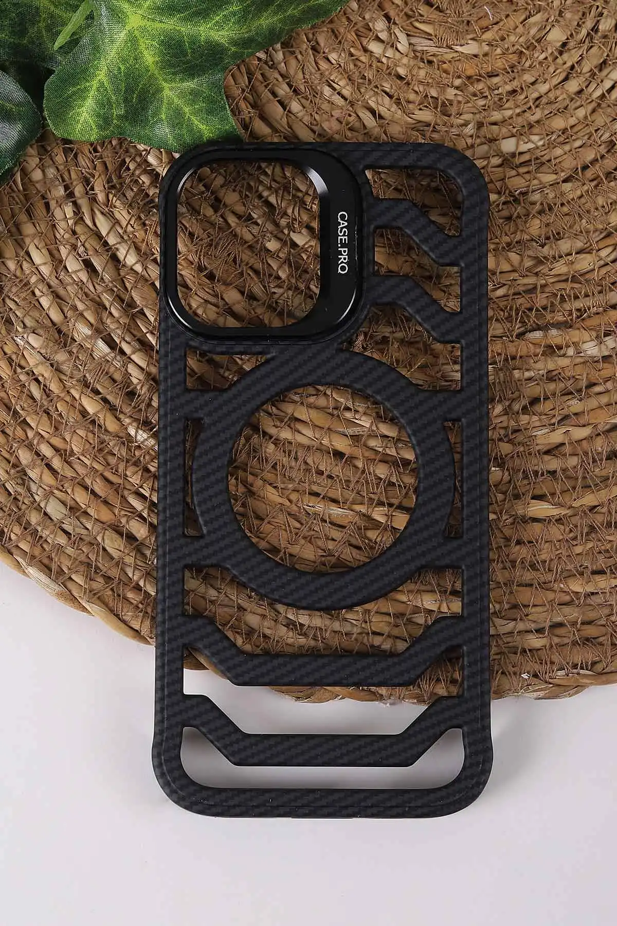 Siyah TeknoCase İPhone 16 Uyumlu Creative Fiber Case Serisi Lens Hediyeli Vakumlu Sert Silikon Telefon Kılıfı 430913