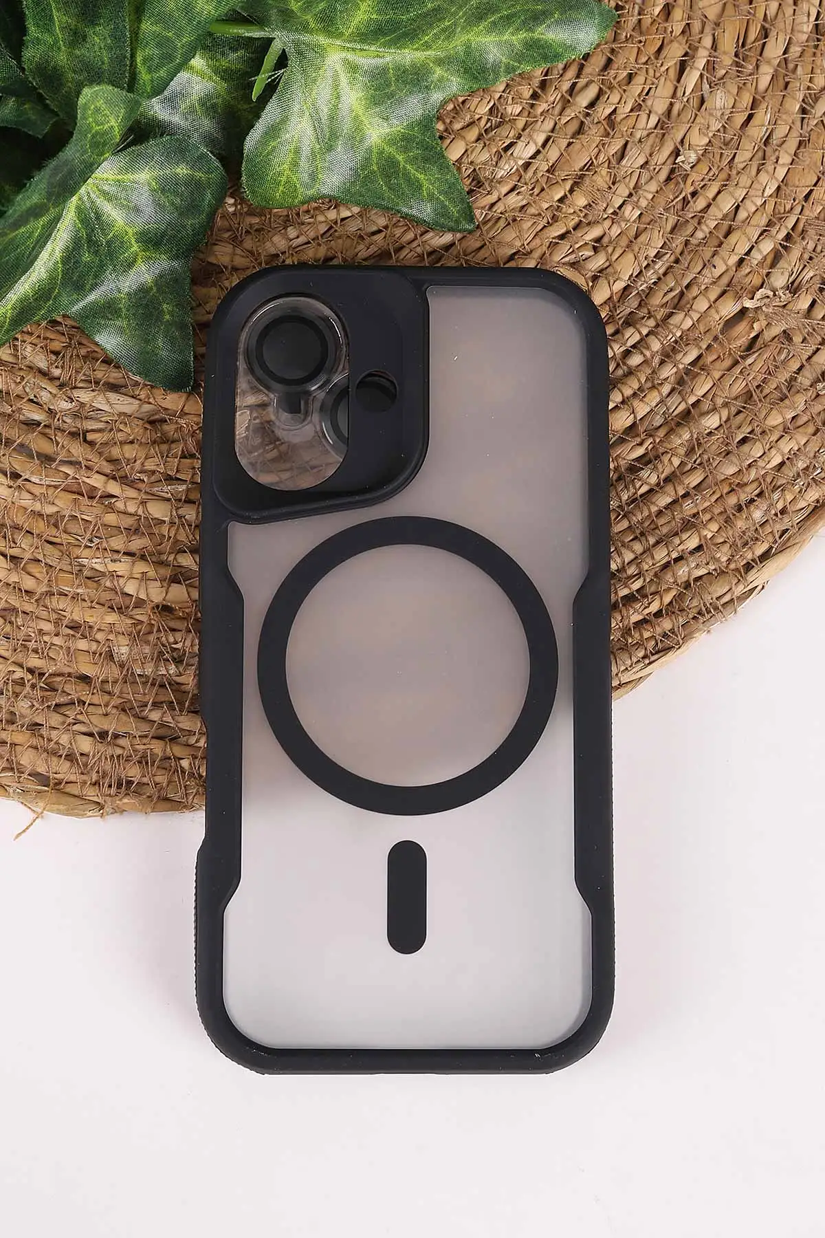 Siyah TeknoCase İphone 16 Uyumlu Matte Guard Serisi Lens Korumalı Silikon Telefon Kılıfı 472469