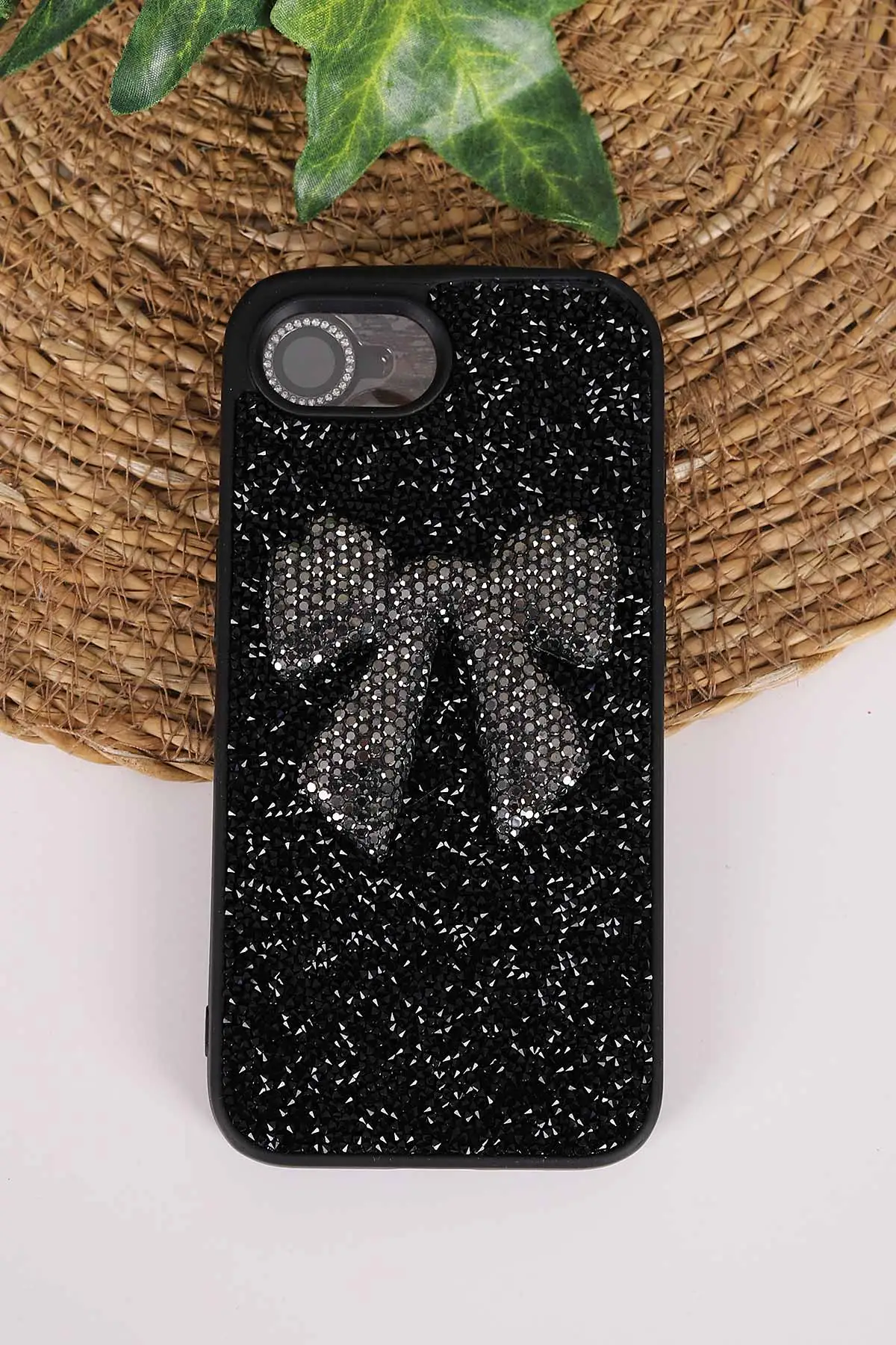 Siyah TeknoCase İPhone 16E & 17E Uyumlu Nelly Diamond Serisi Taşlı Lens Hediyeli Sert Silikon Telefon Kılıfı 480974