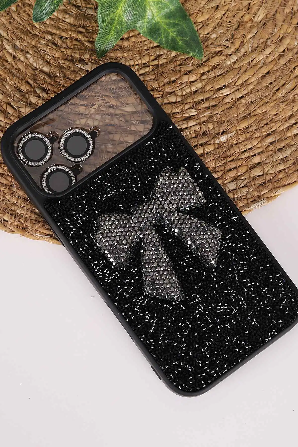 Siyah TeknoCase İPhone 17 Pro Max Uyumlu Nelly Diamond Serisi Taşlı Lens Hediyeli Sert Silikon Telefon Kılıfı 480970