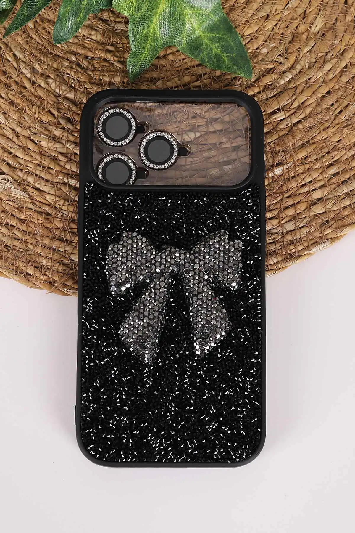 Siyah TeknoCase İPhone 17 Pro Max Uyumlu Nelly Diamond Serisi Taşlı Lens Hediyeli Sert Silikon Telefon Kılıfı 480970
